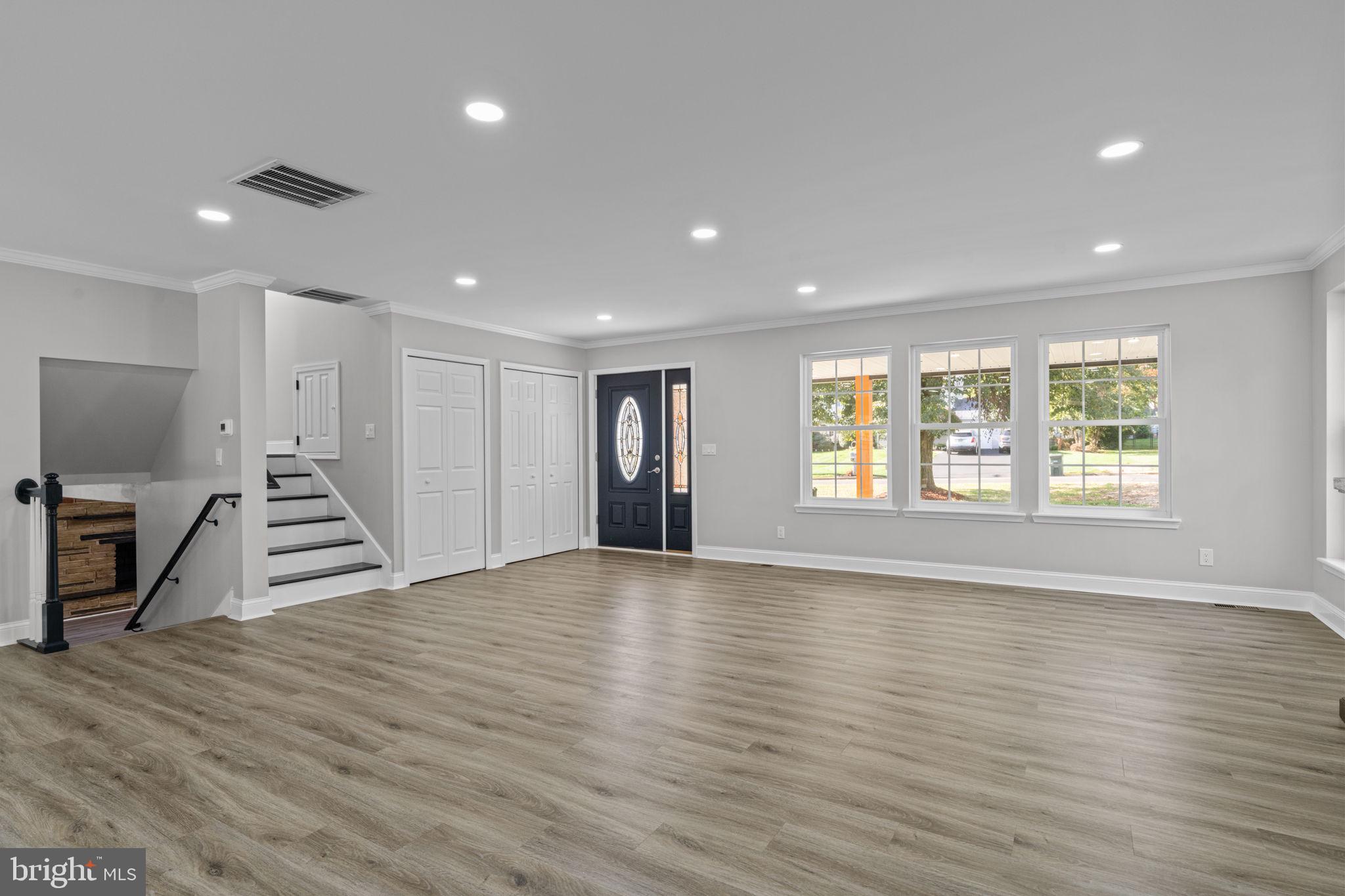 CHURCHVILLE MANOR - Residential