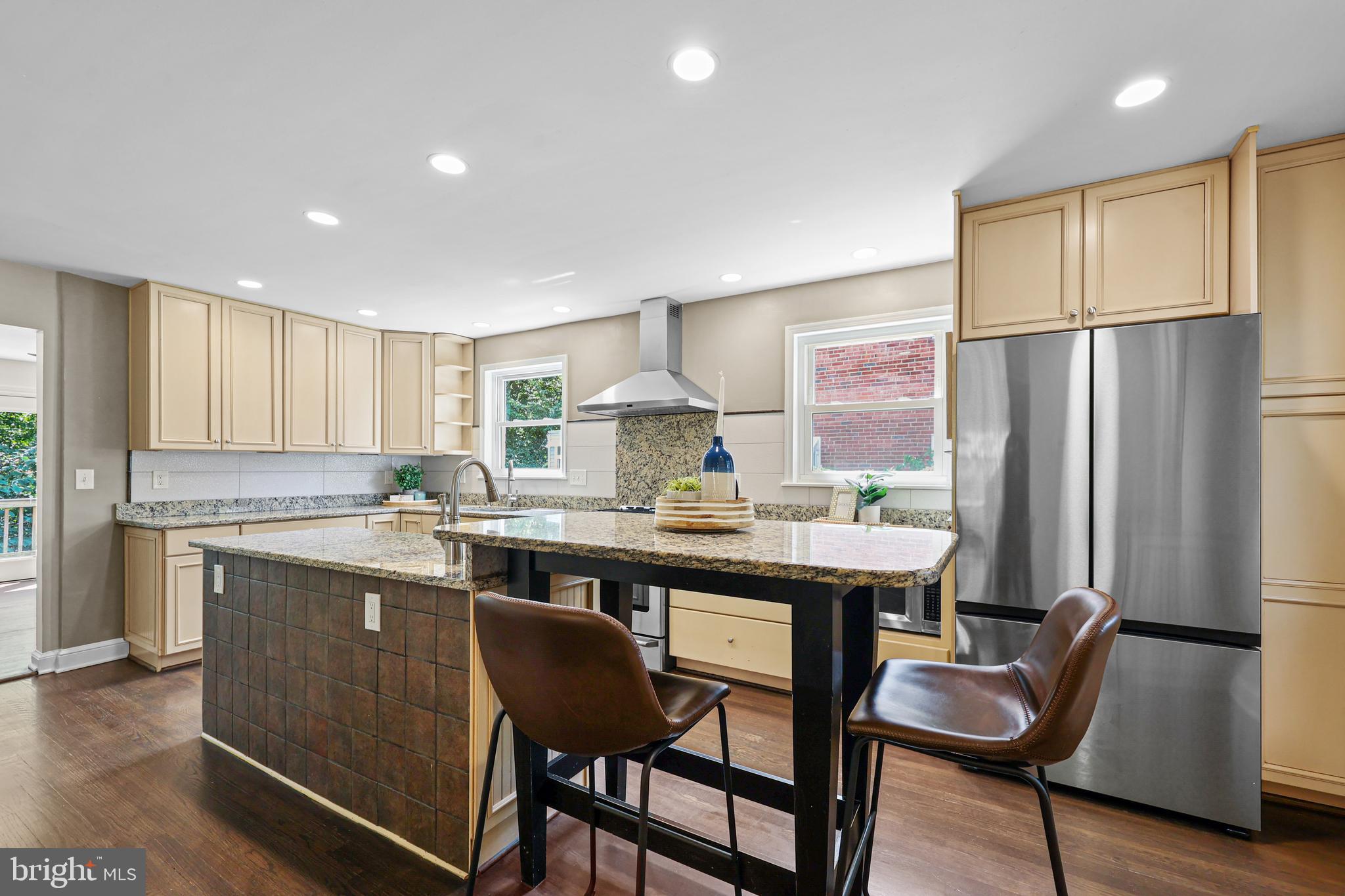 ARLINGTON FOREST - Residential