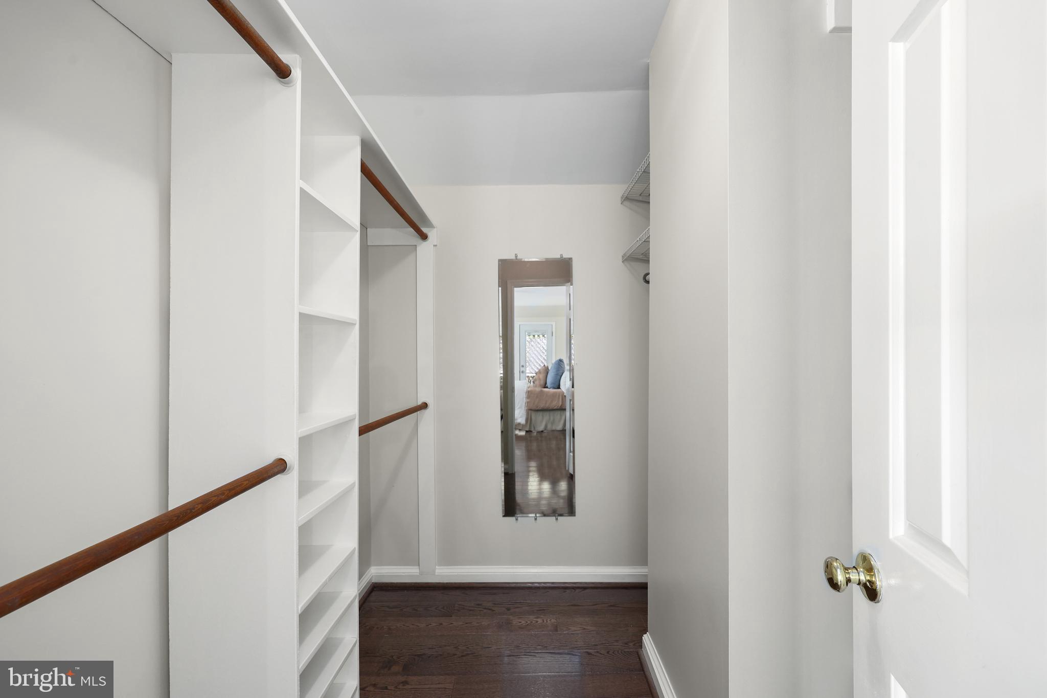 ARLINGTON FOREST - Residential