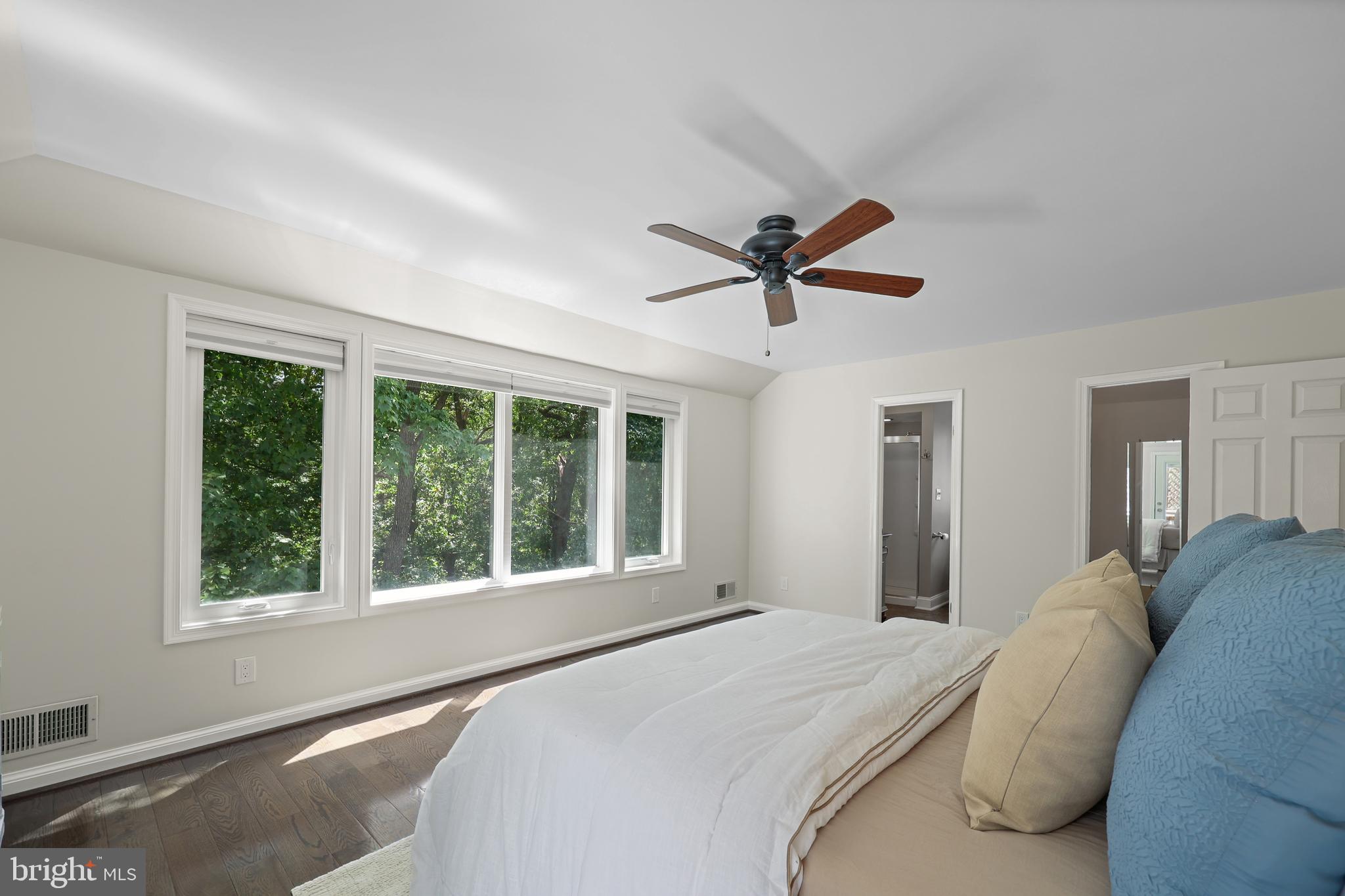 ARLINGTON FOREST - Residential