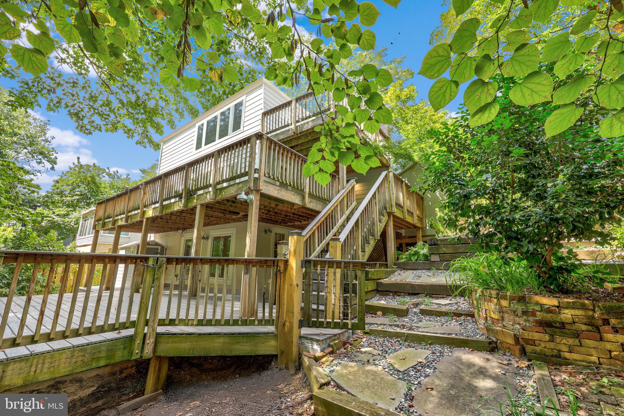 ARLINGTON FOREST - Residential