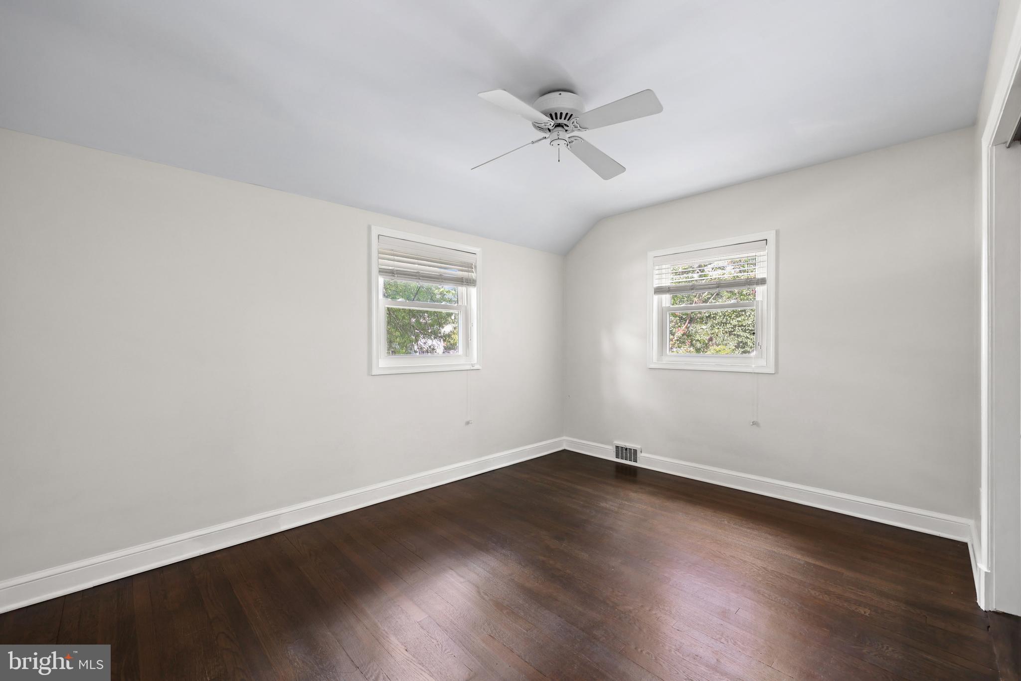 ARLINGTON FOREST - Residential