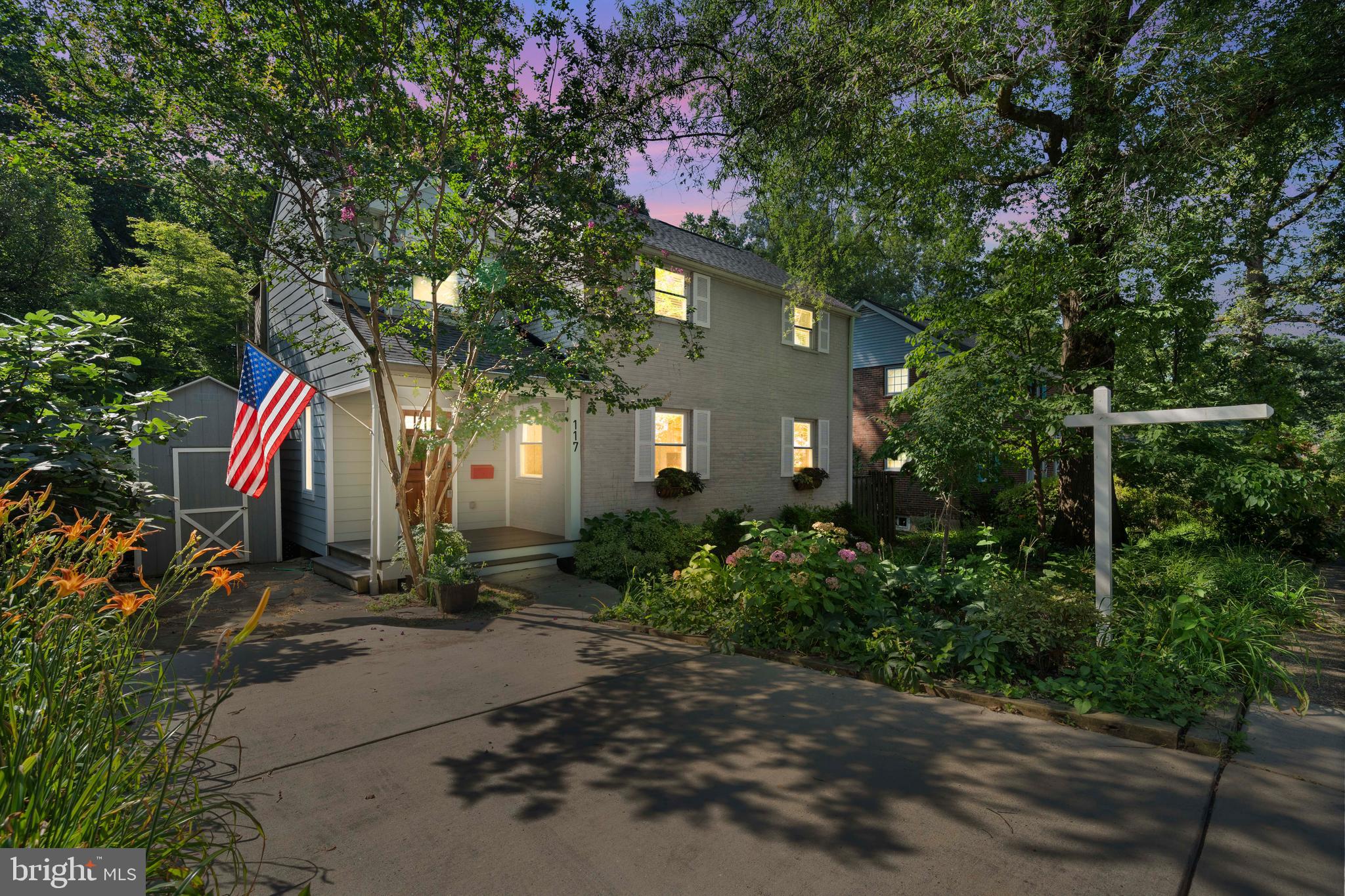 117 S ABERDEEN STREET