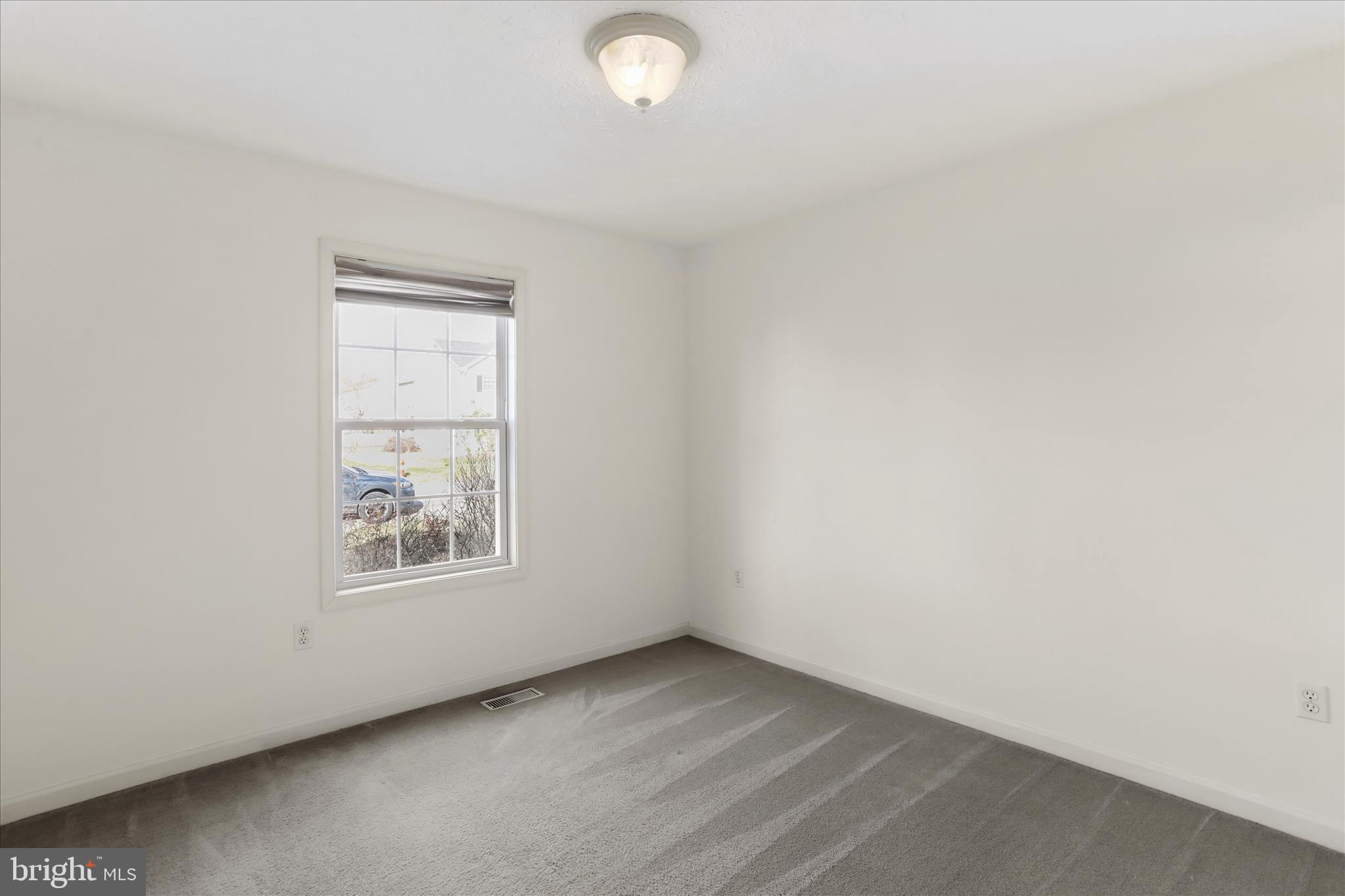 RIDGEFIELD - Residential