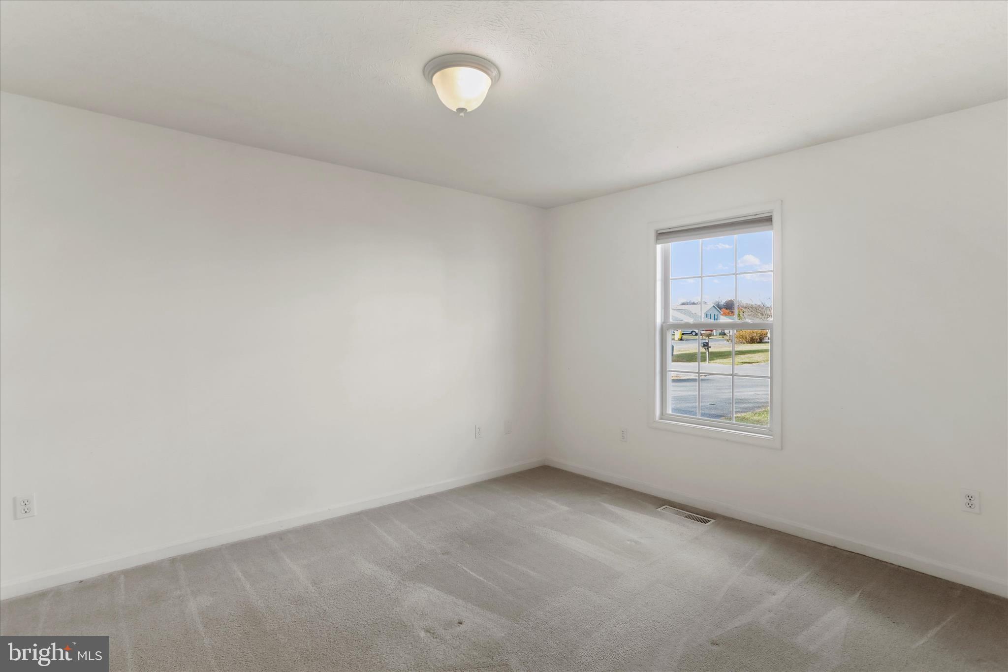 RIDGEFIELD - Residential