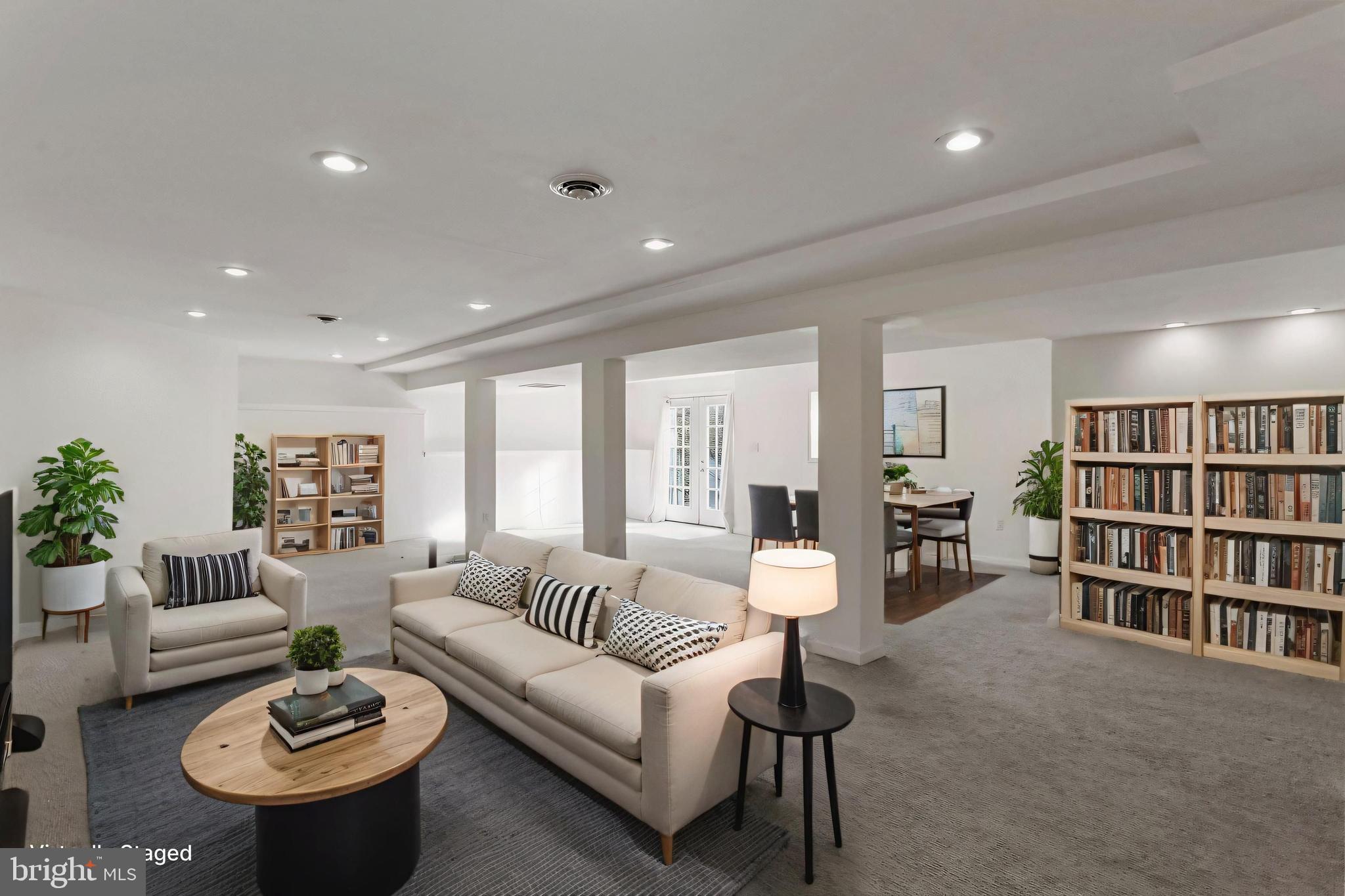 RIDGEFIELD - Residential