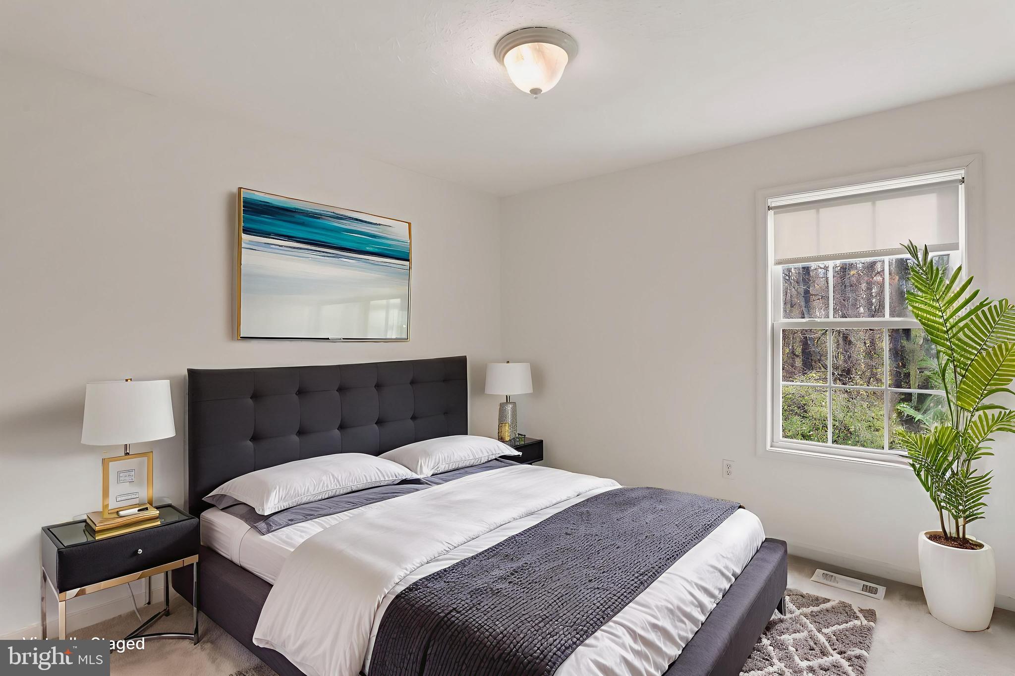 RIDGEFIELD - Residential