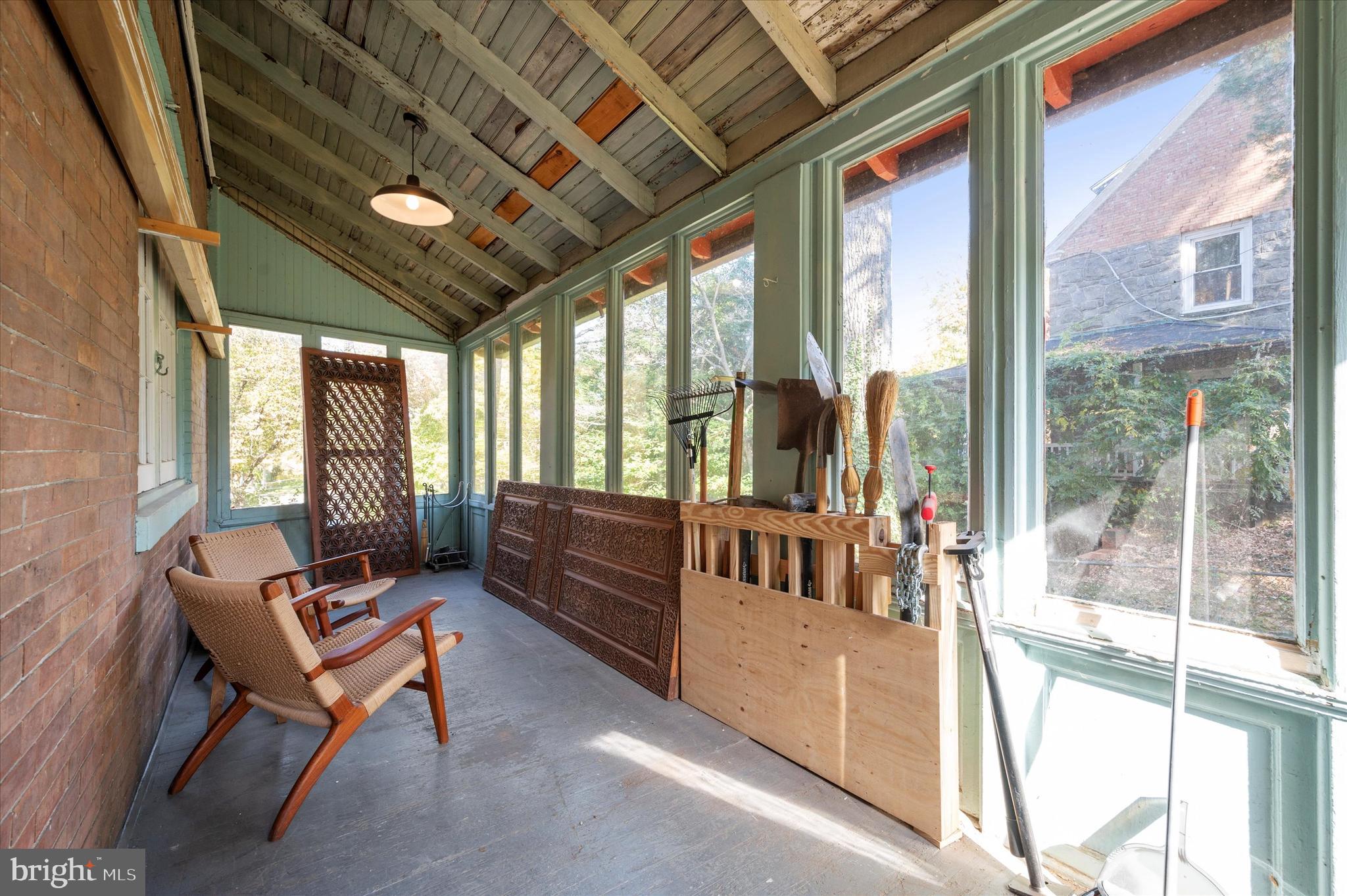 LANDSDOWNE STATION - Residential