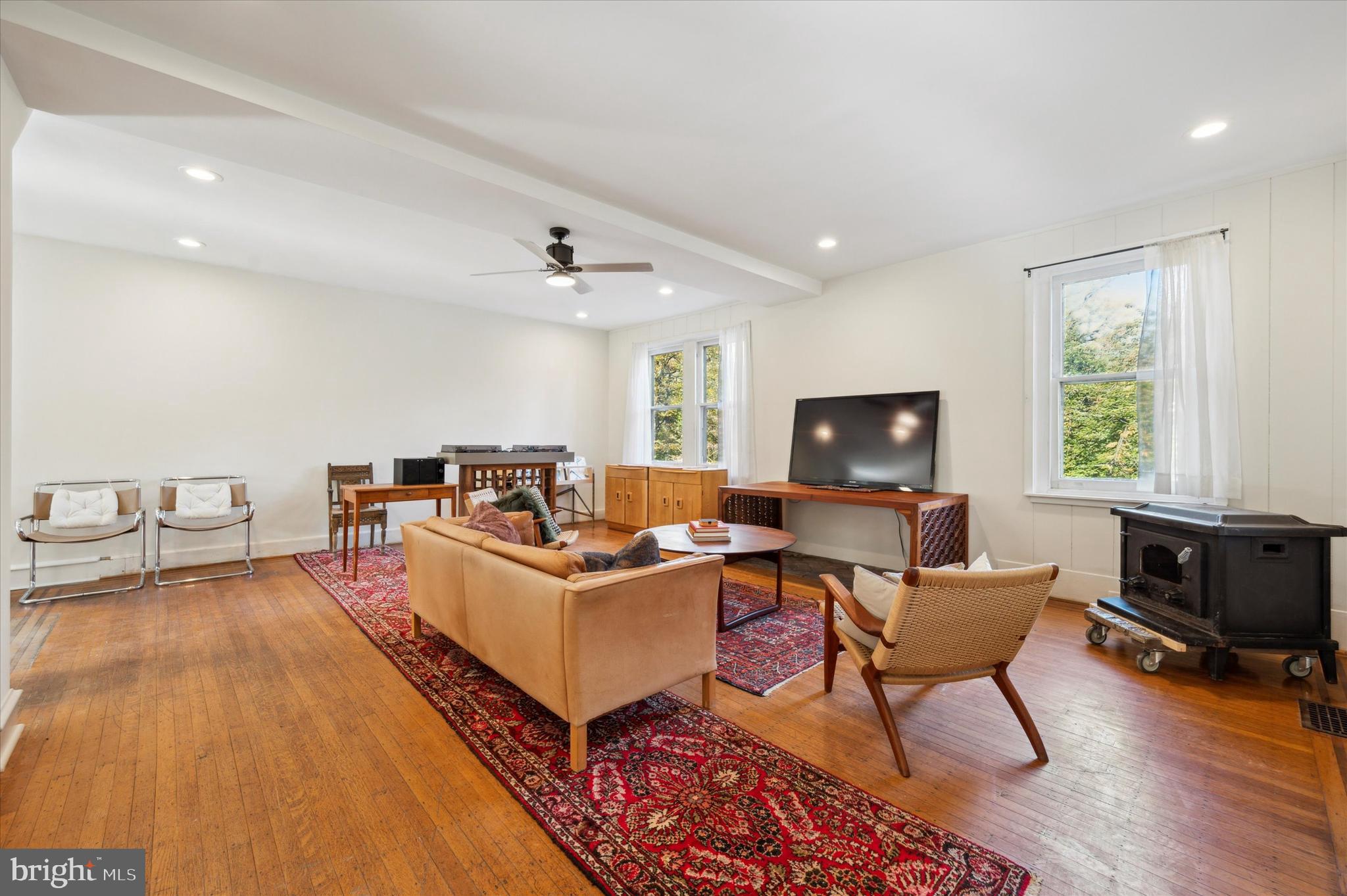 LANDSDOWNE STATION - Residential