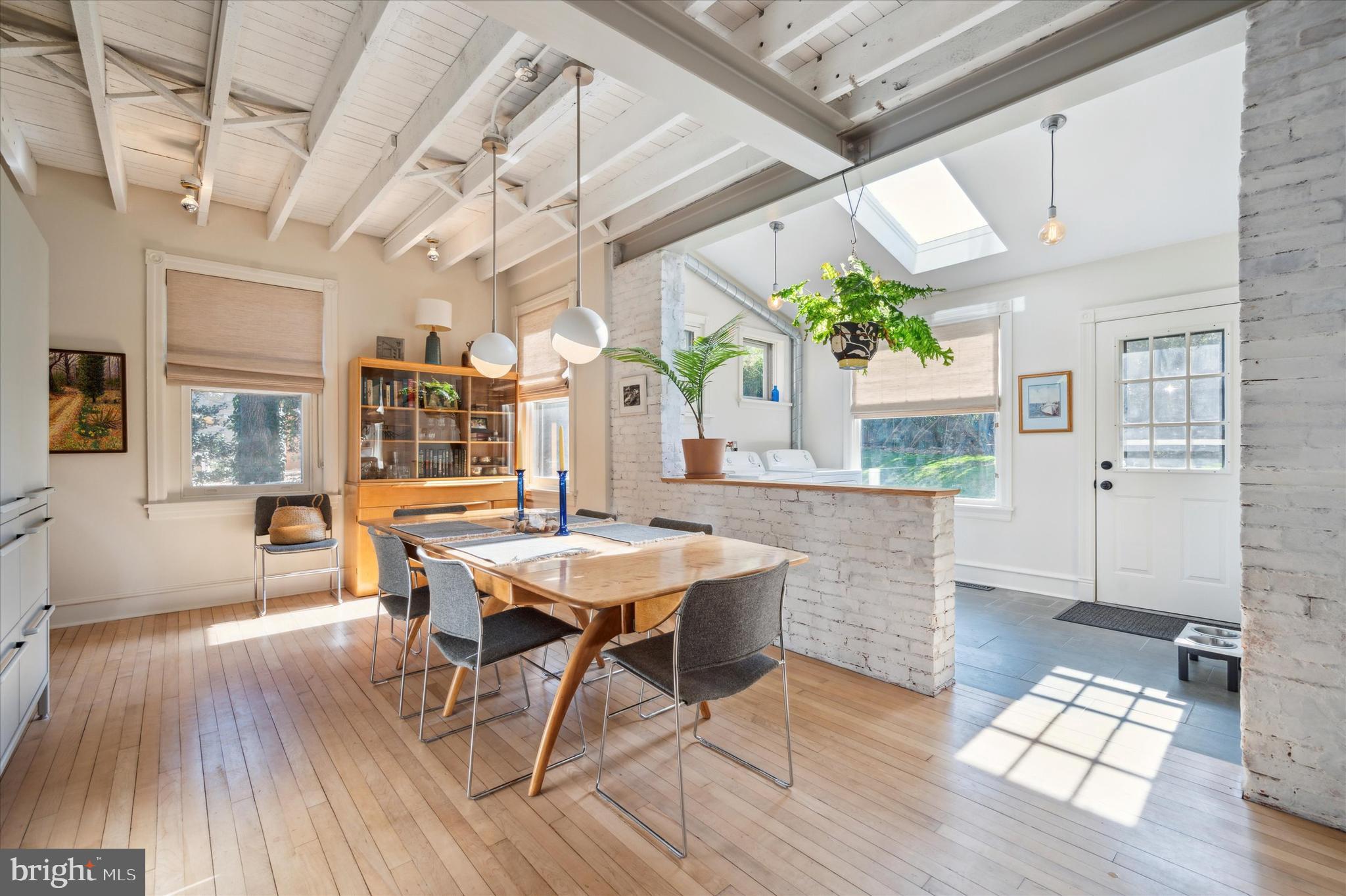 LANDSDOWNE STATION - Residential