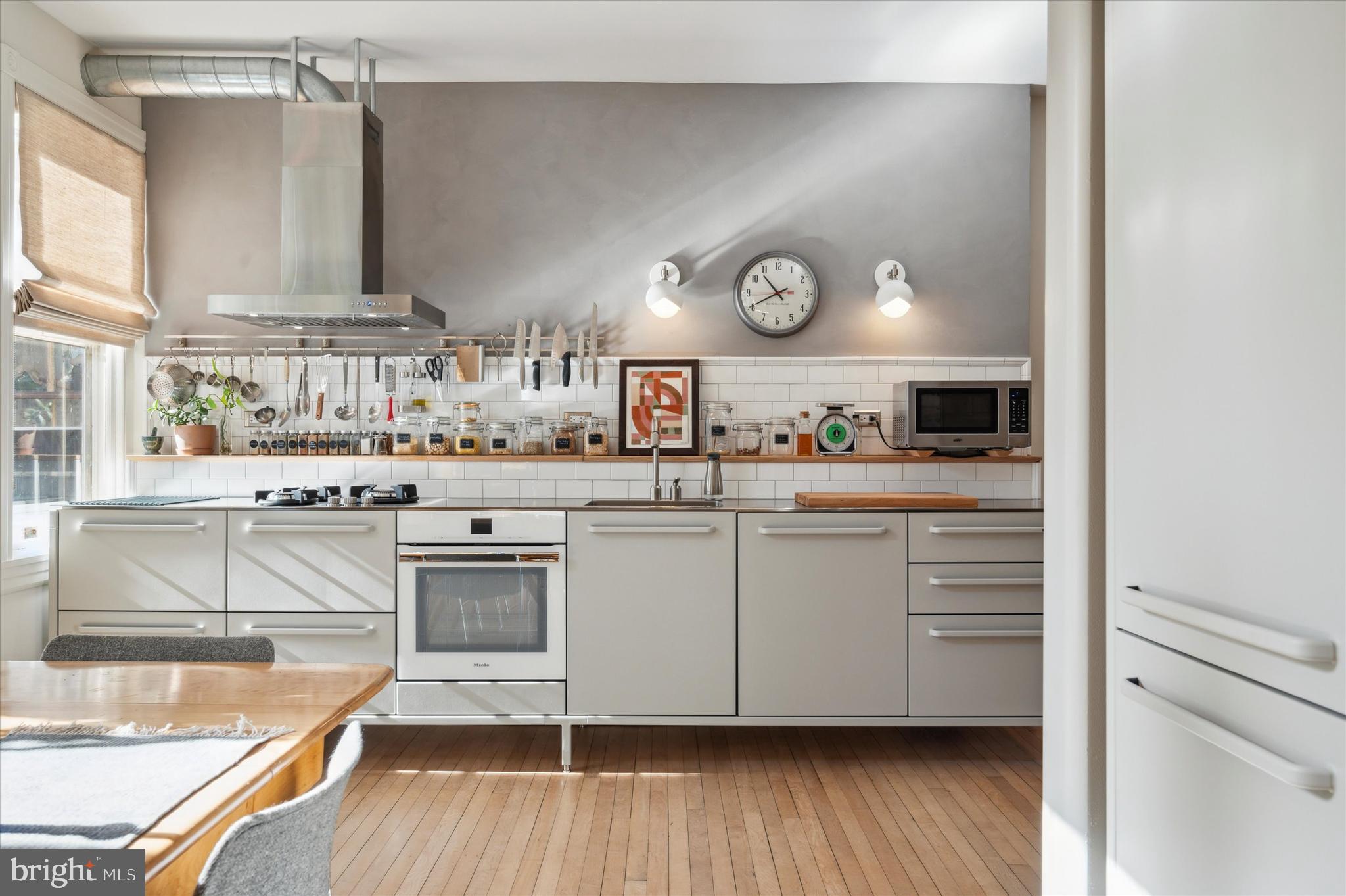 LANDSDOWNE STATION - Residential