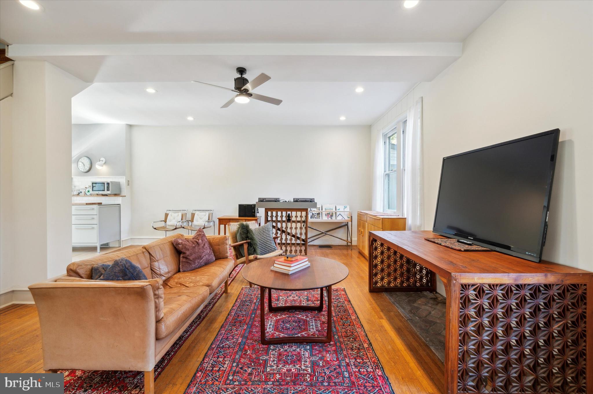 LANDSDOWNE STATION - Residential