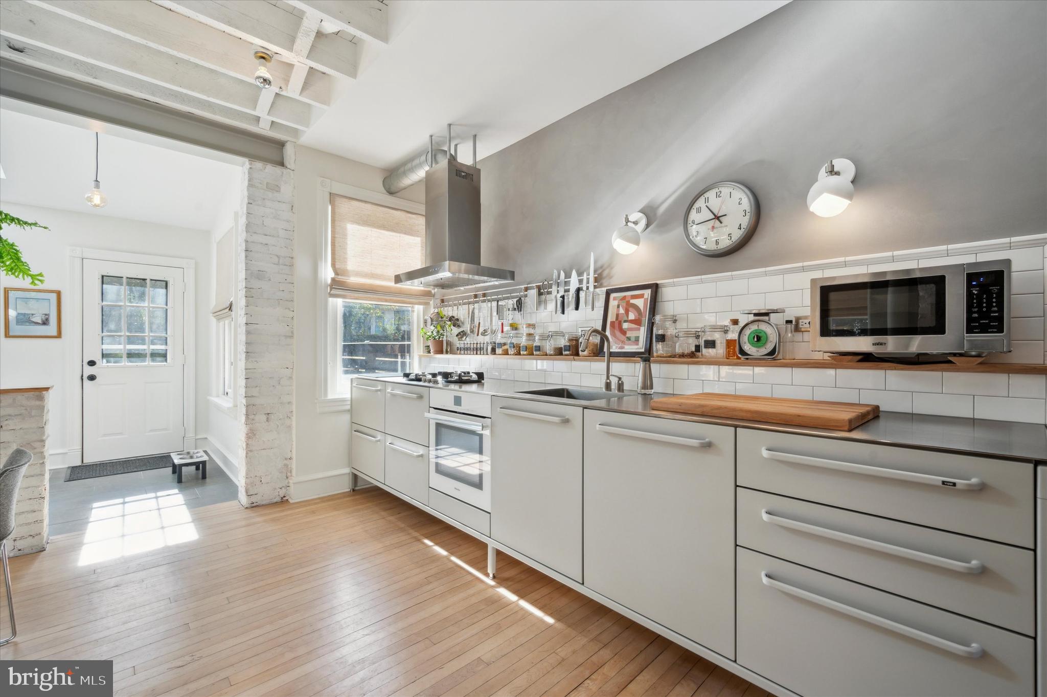 LANDSDOWNE STATION - Residential