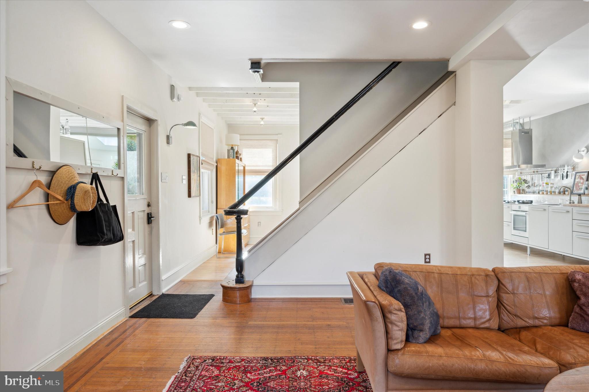 LANDSDOWNE STATION - Residential