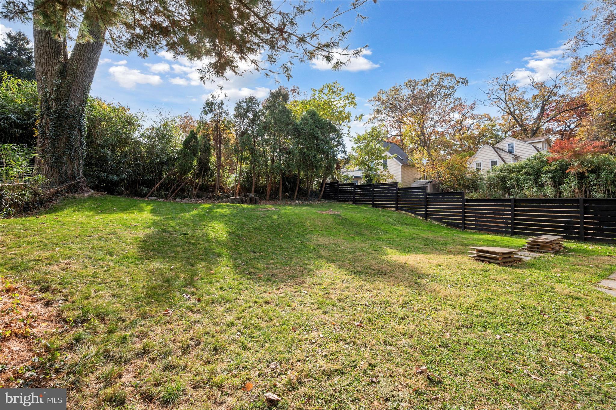 LANDSDOWNE STATION - Residential