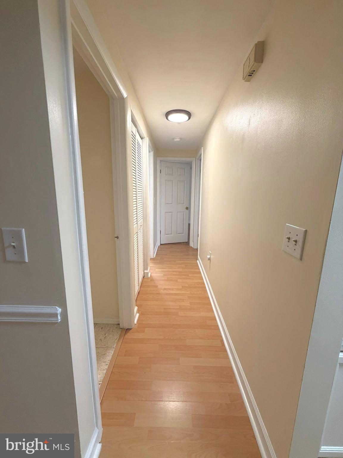 FARMINGDALE - Residential