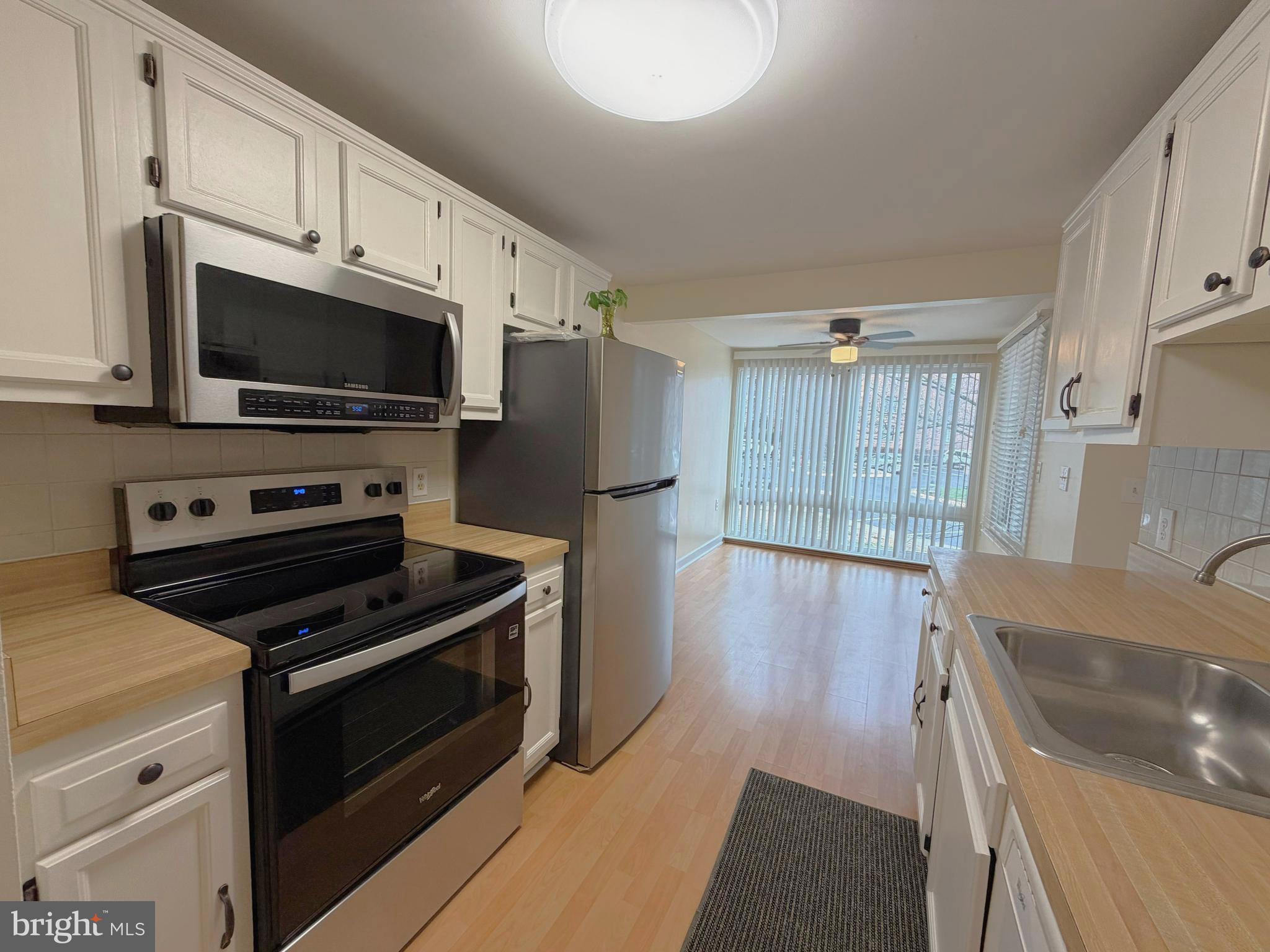 FARMINGDALE - Residential