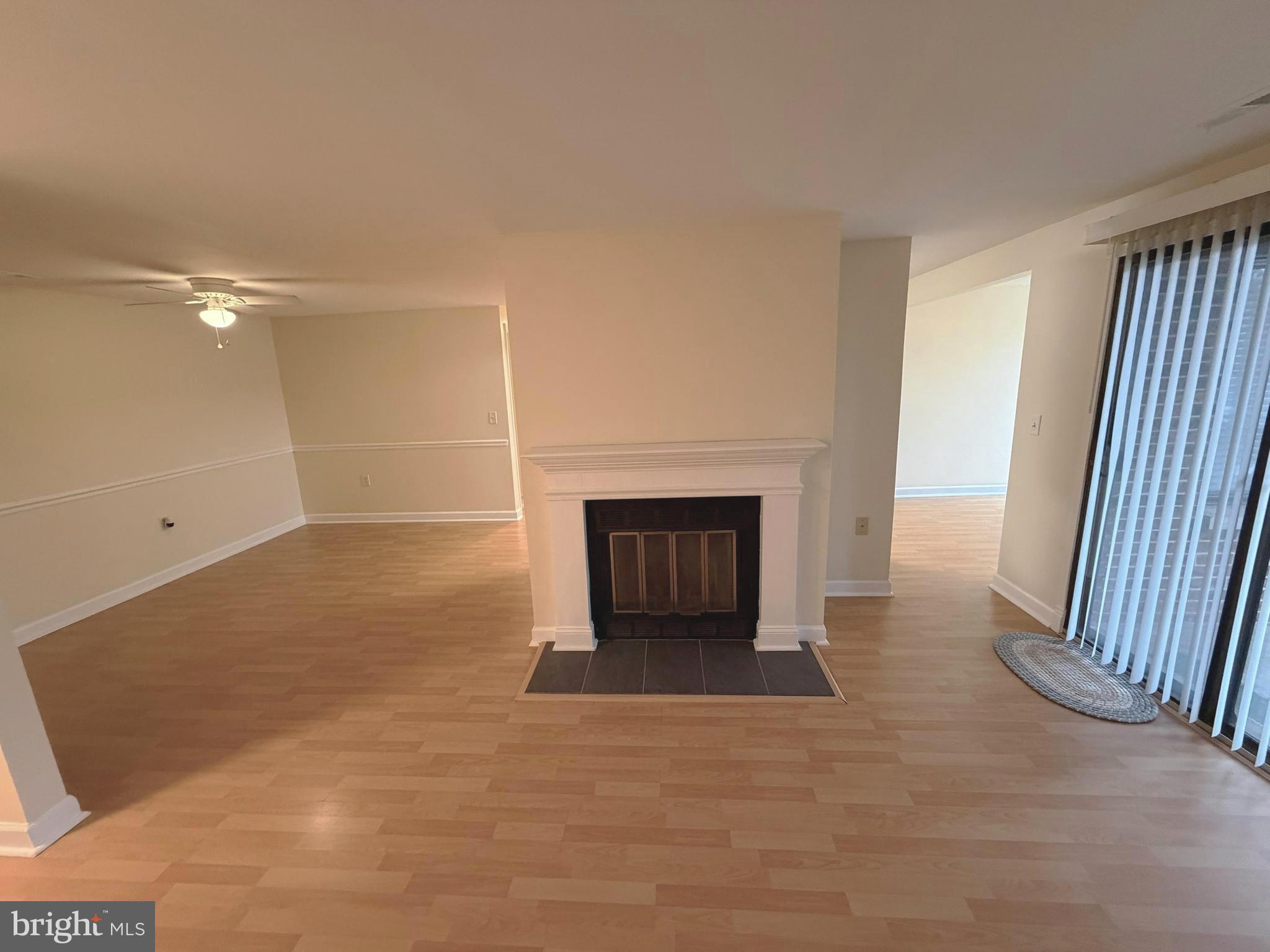 FARMINGDALE - Residential