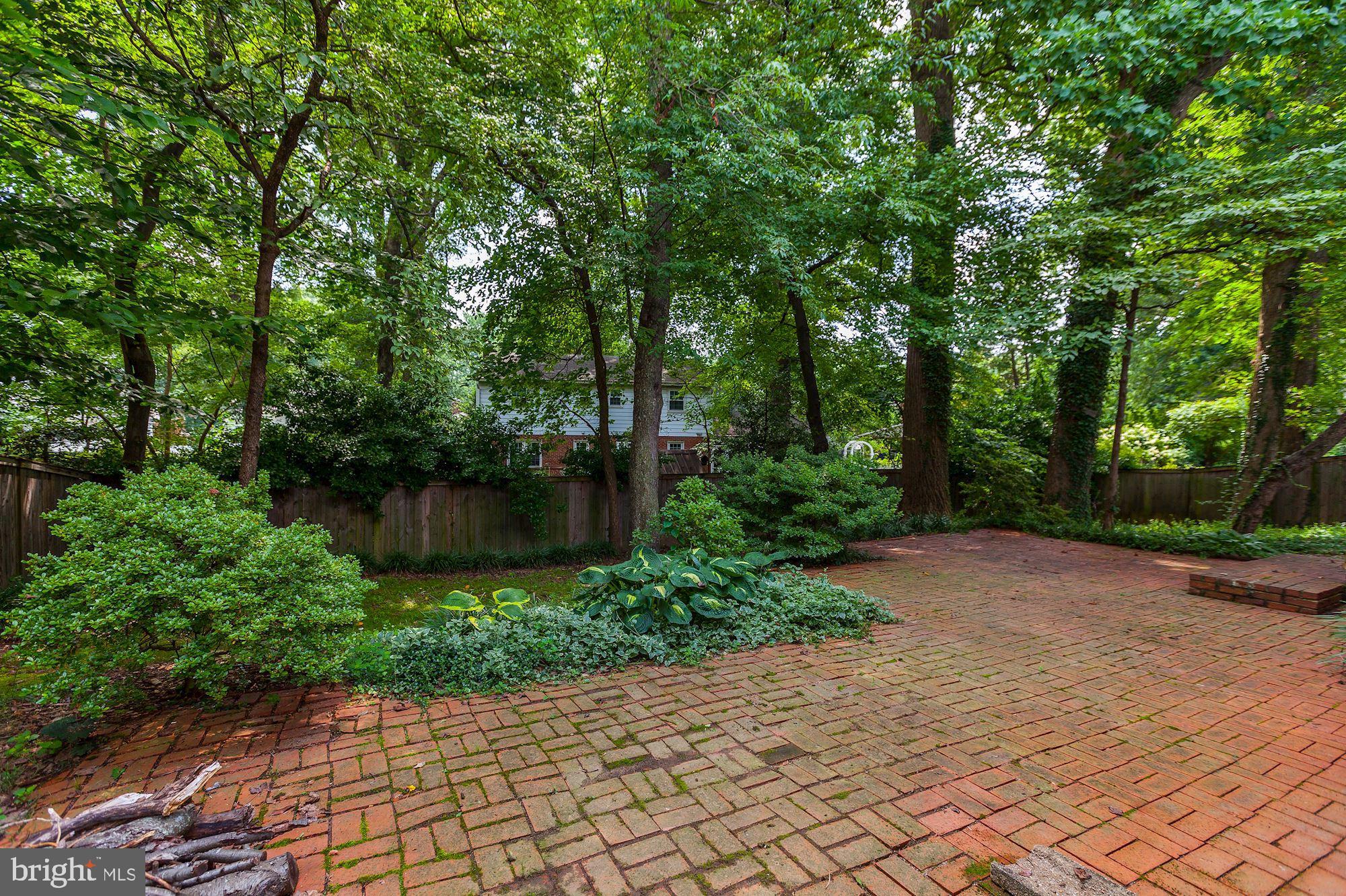 BURNT MILLS KNOLLS - Residential