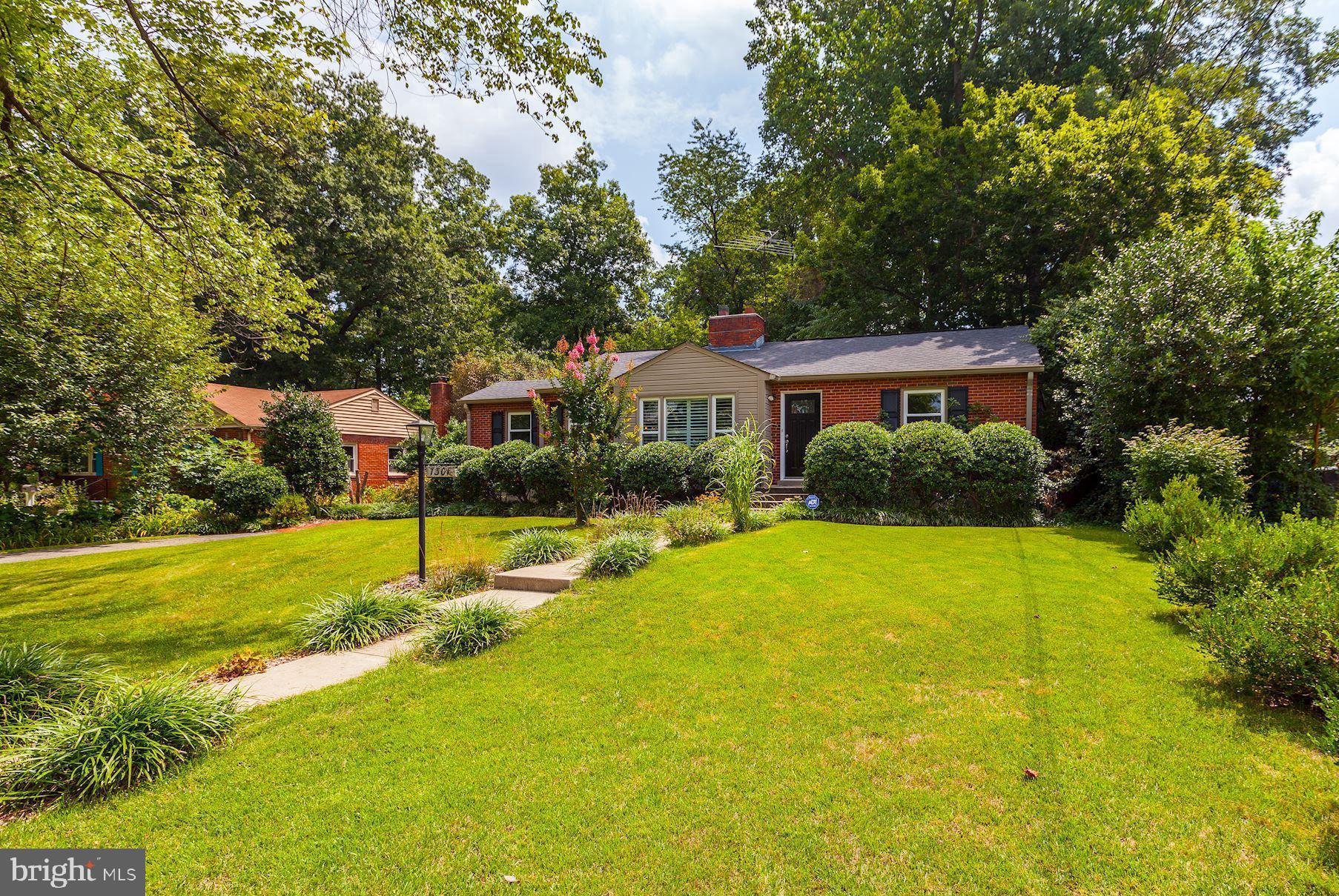 BURNT MILLS KNOLLS - Residential