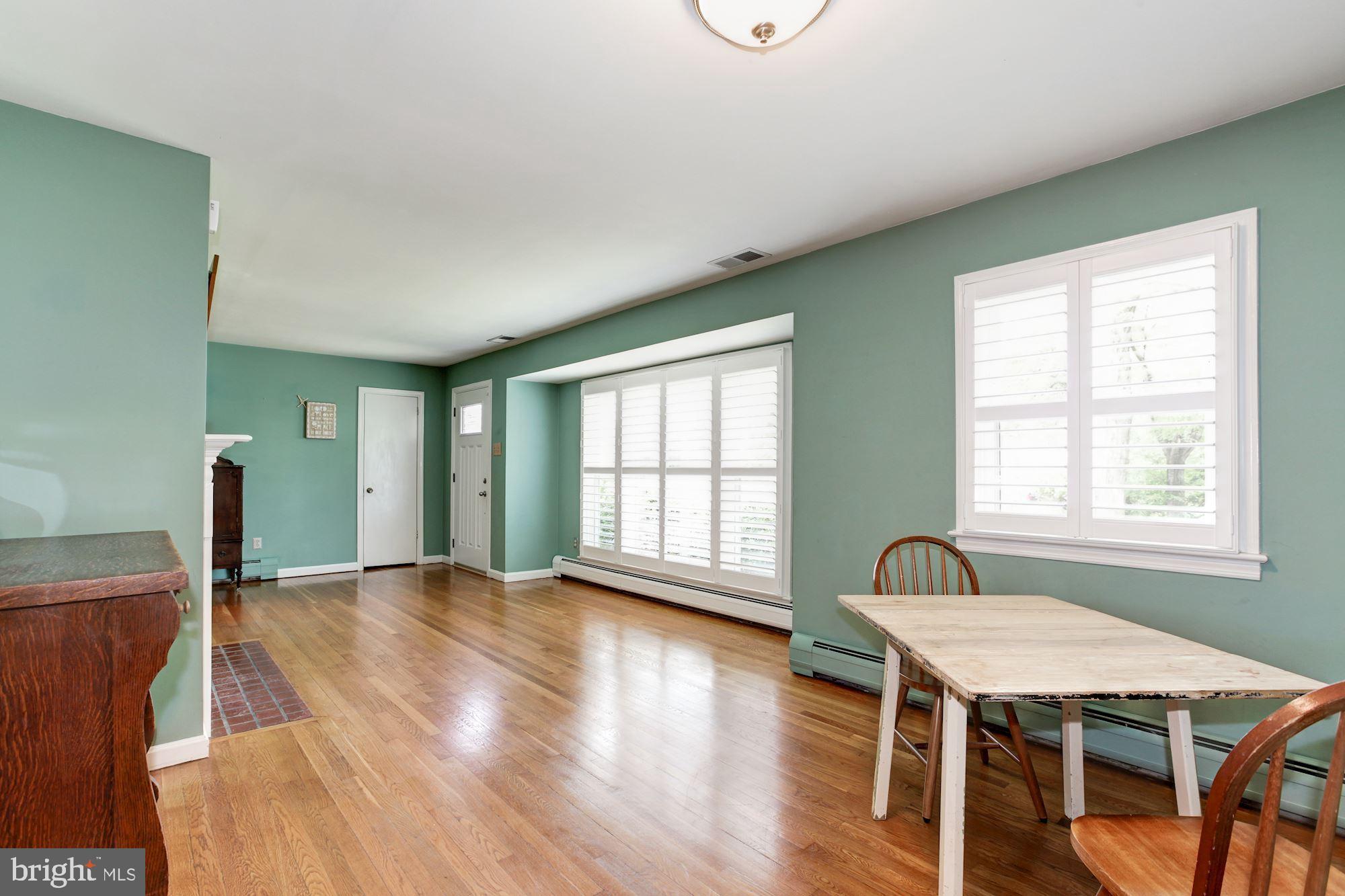 BURNT MILLS KNOLLS - Residential