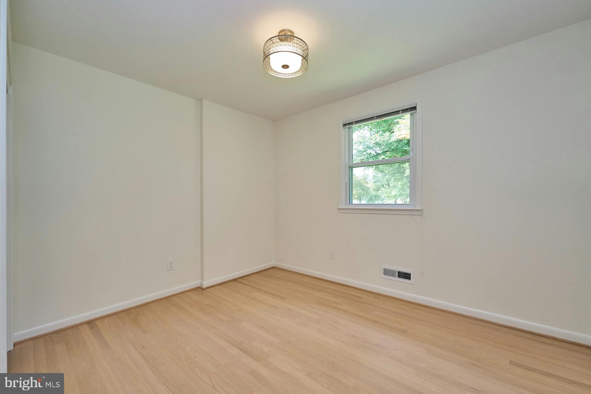 NEAR FALLS CHURCH - Residential