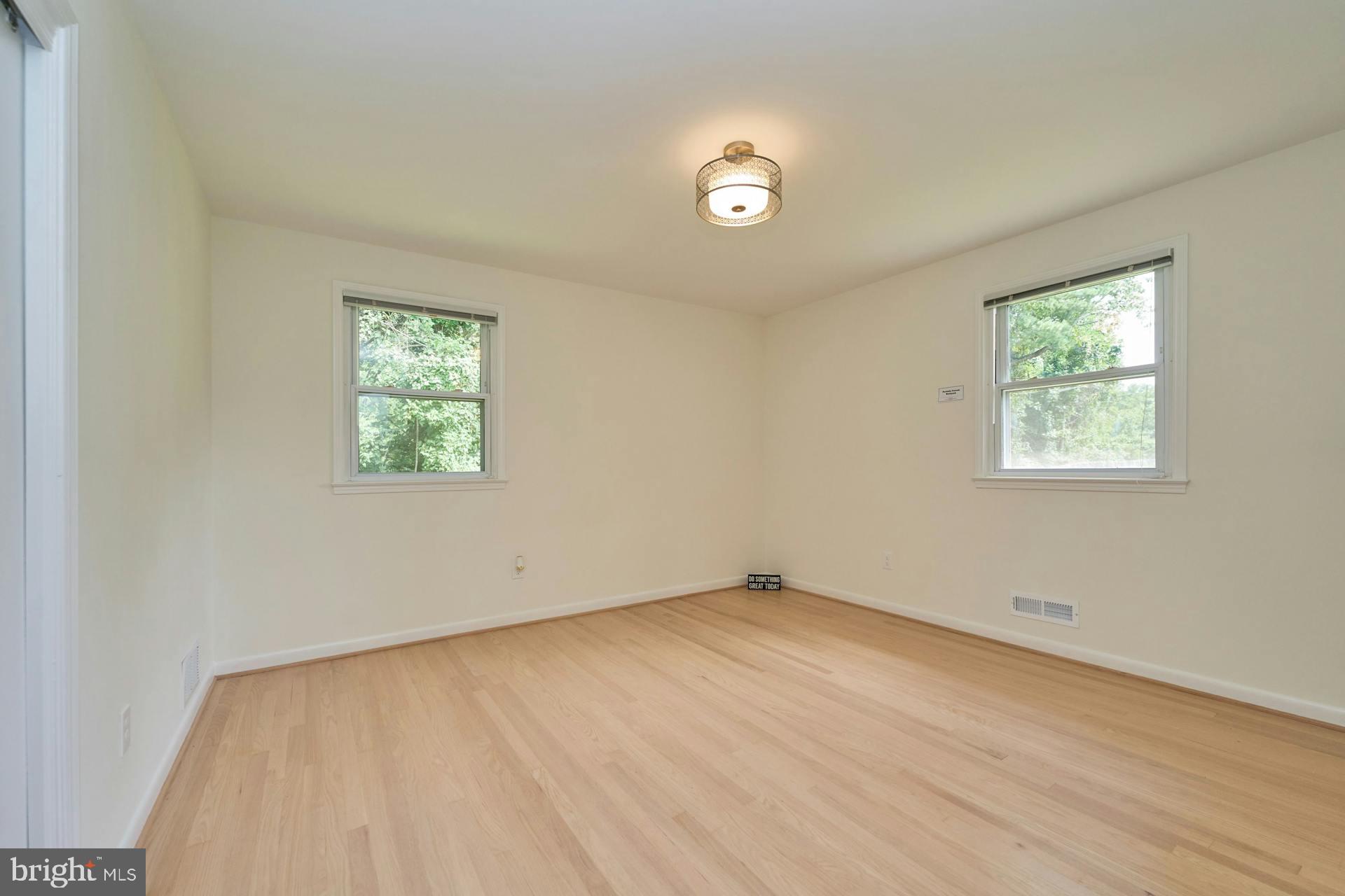 NEAR FALLS CHURCH - Residential