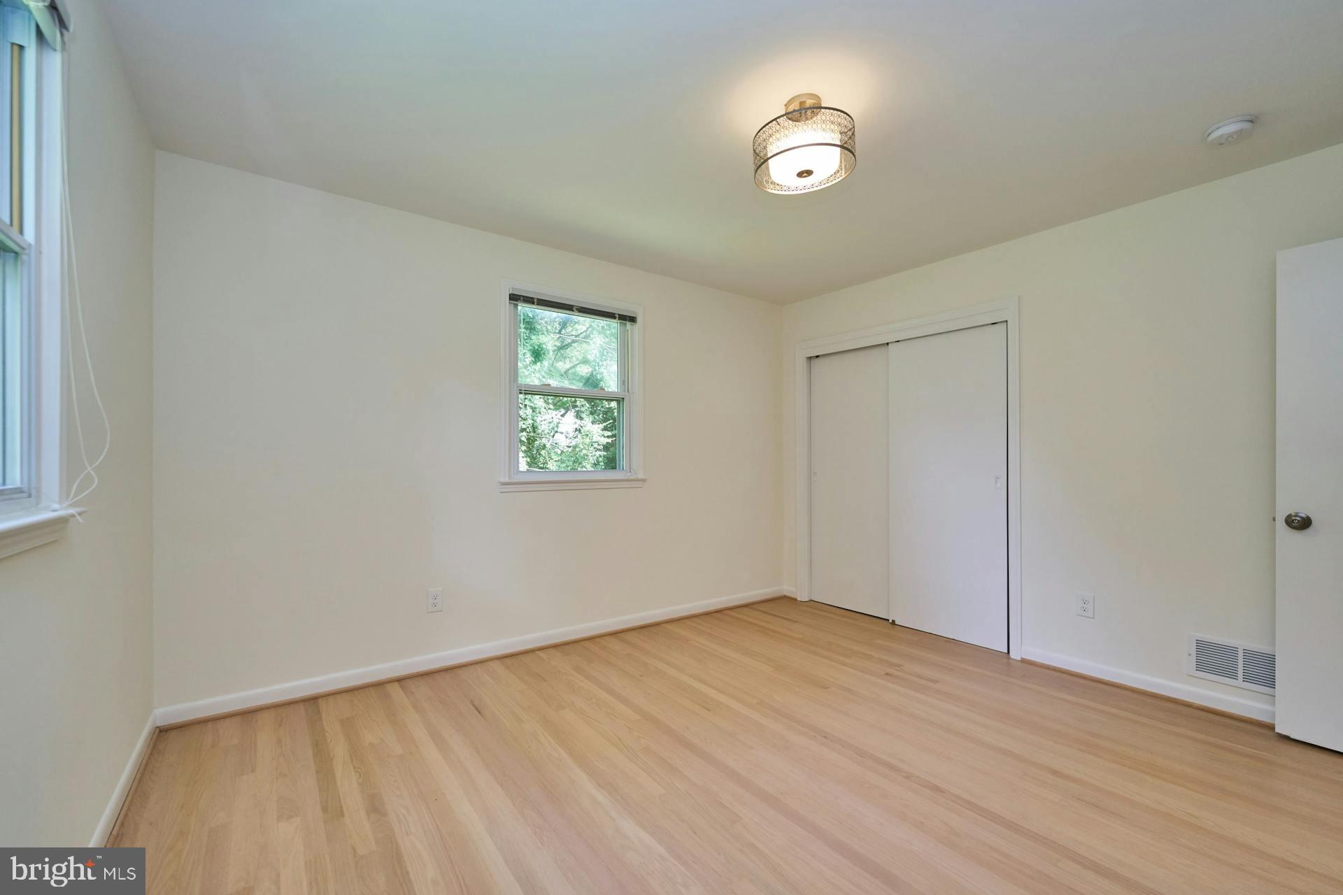 NEAR FALLS CHURCH - Residential