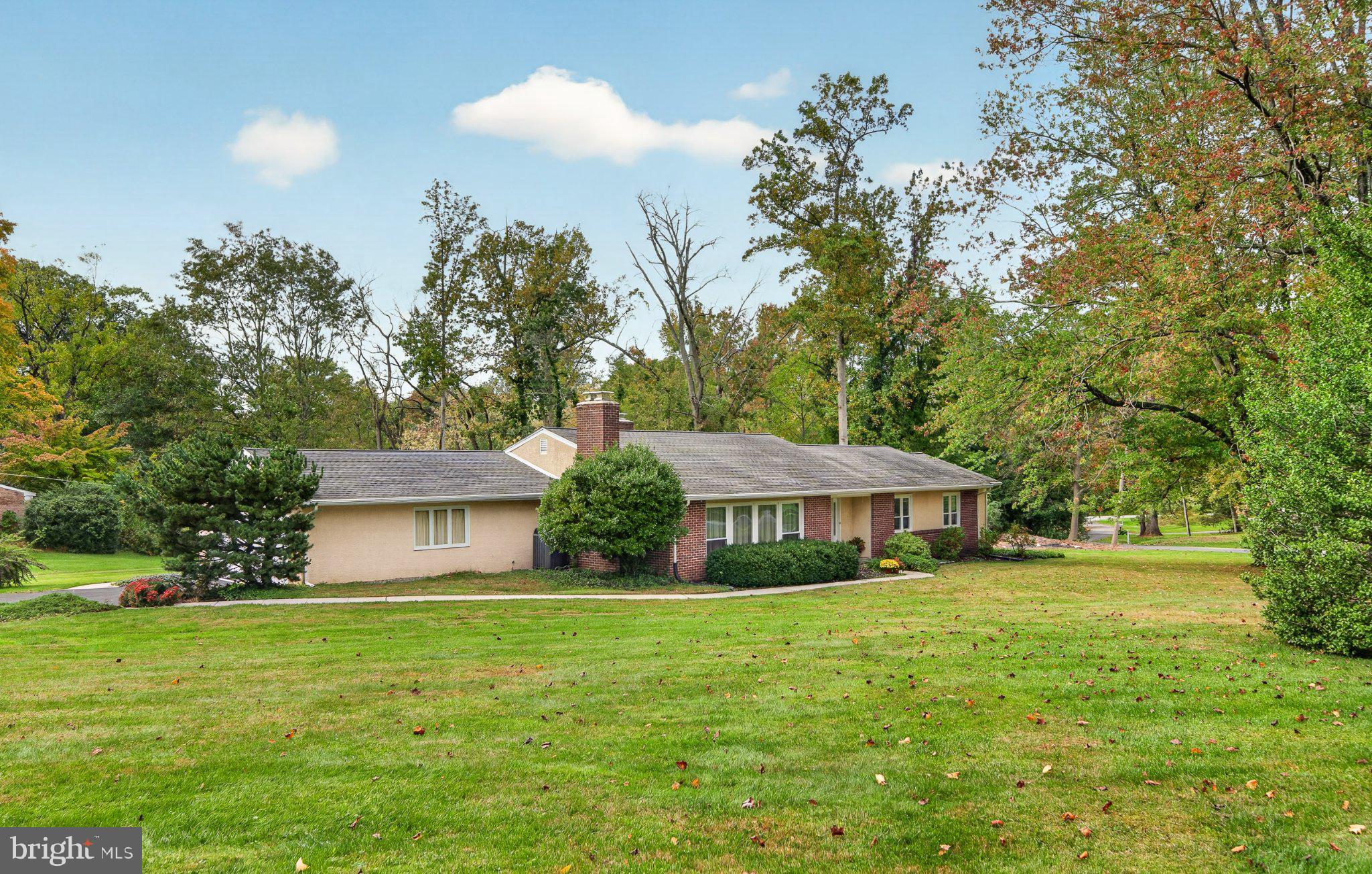 303 TAYLOR LANE