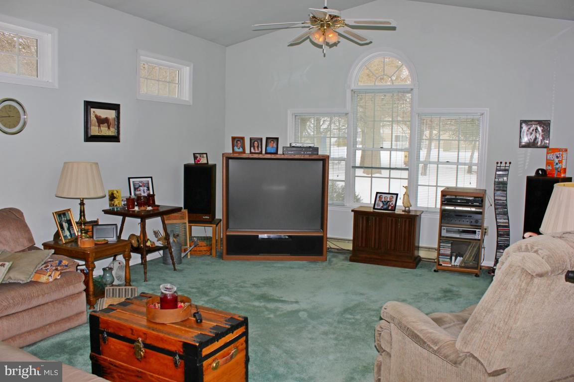 PINEWOOD ESTATES - Residential