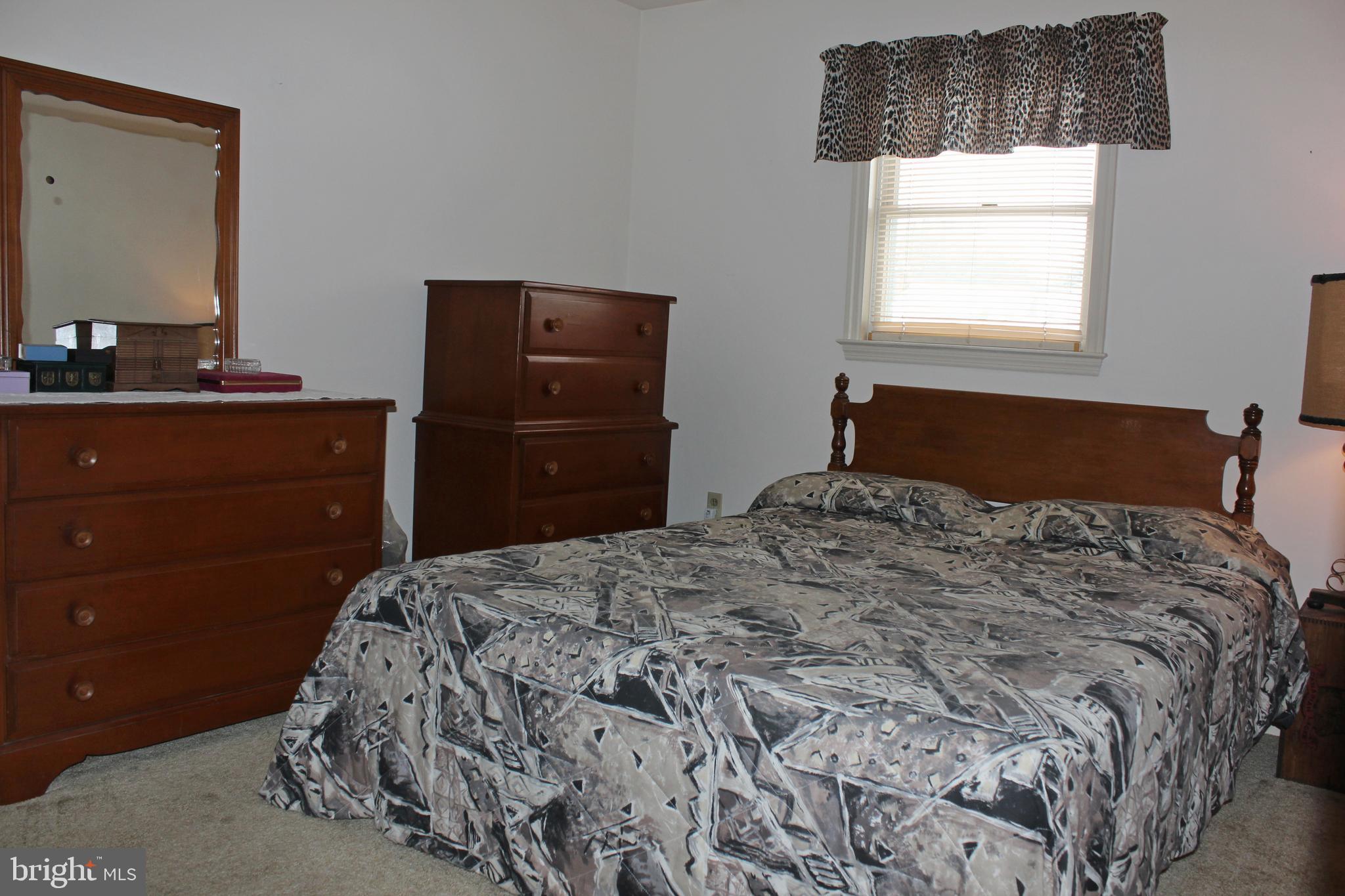 PINEWOOD ESTATES - Residential