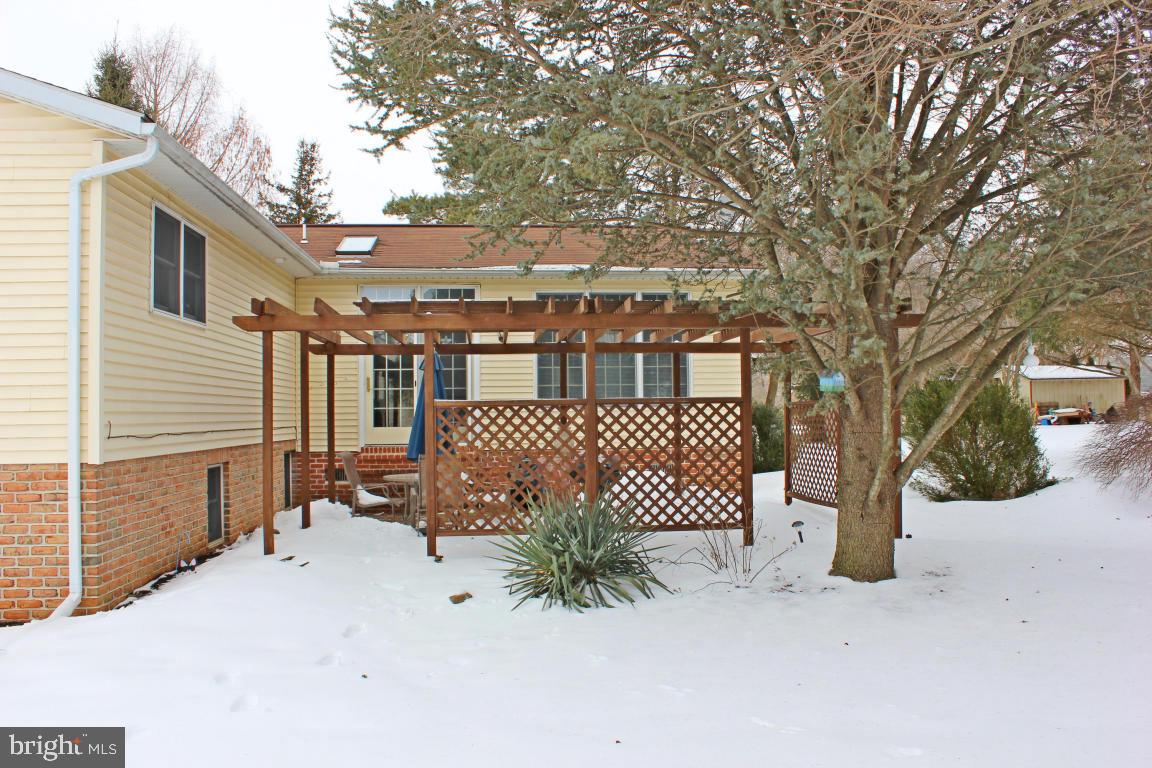 PINEWOOD ESTATES - Residential