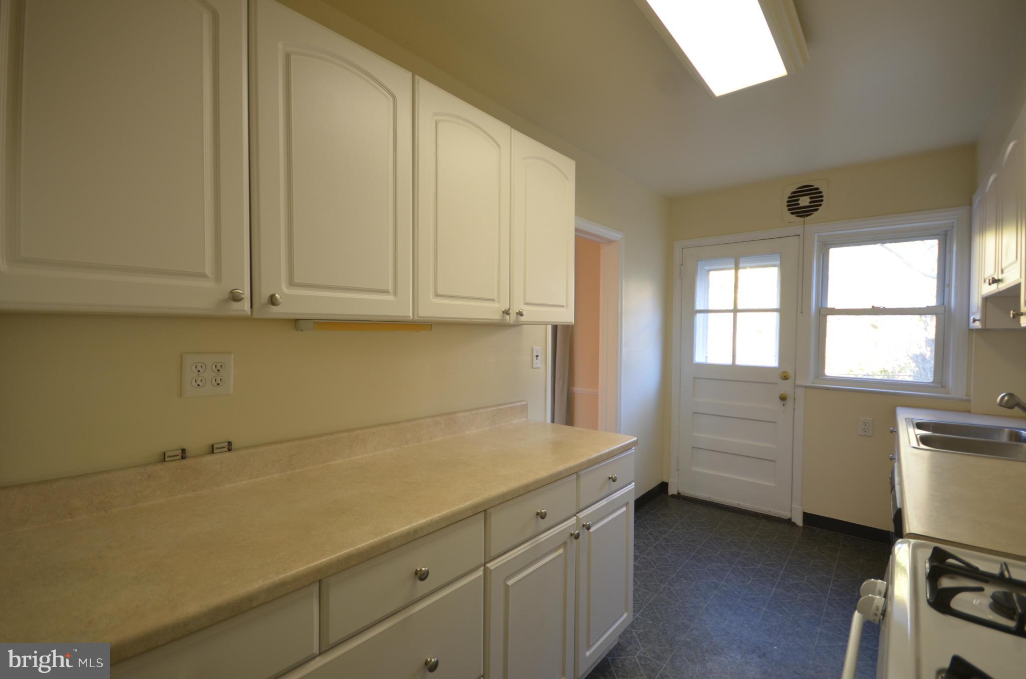 RODGERS FORGE - Residential Lease