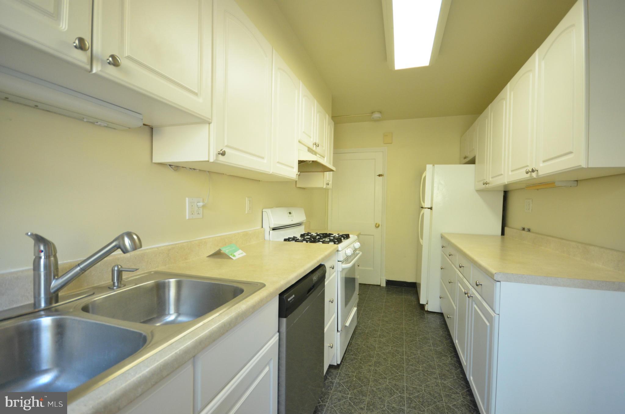 RODGERS FORGE - Residential Lease