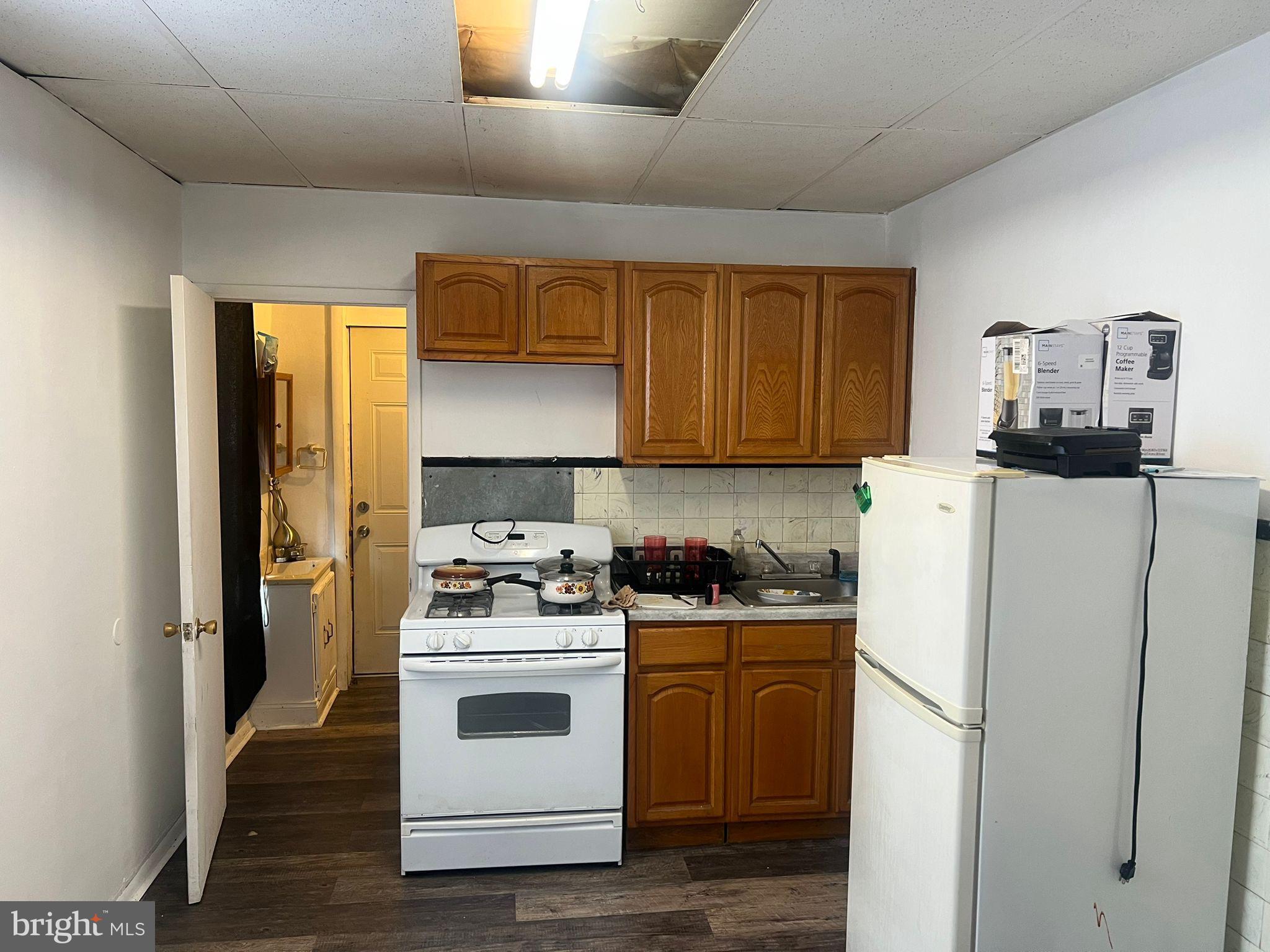 645 N 10TH