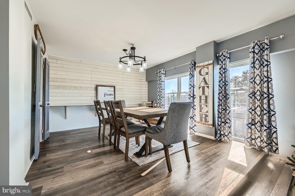 ARLINGTON - Residential