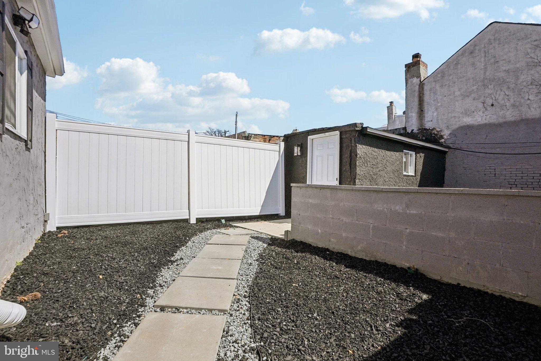 FRANKFORD - Residential