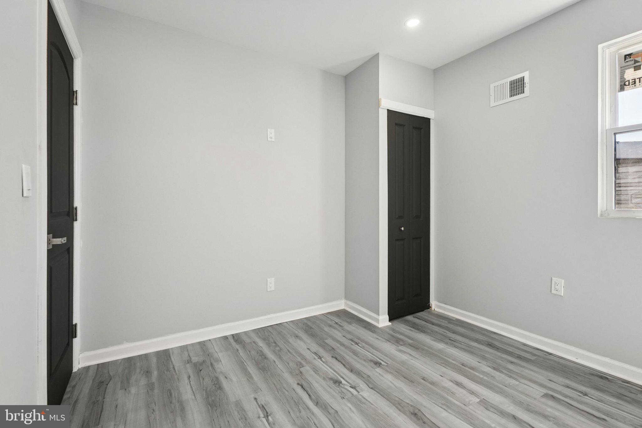 FRANKFORD - Residential