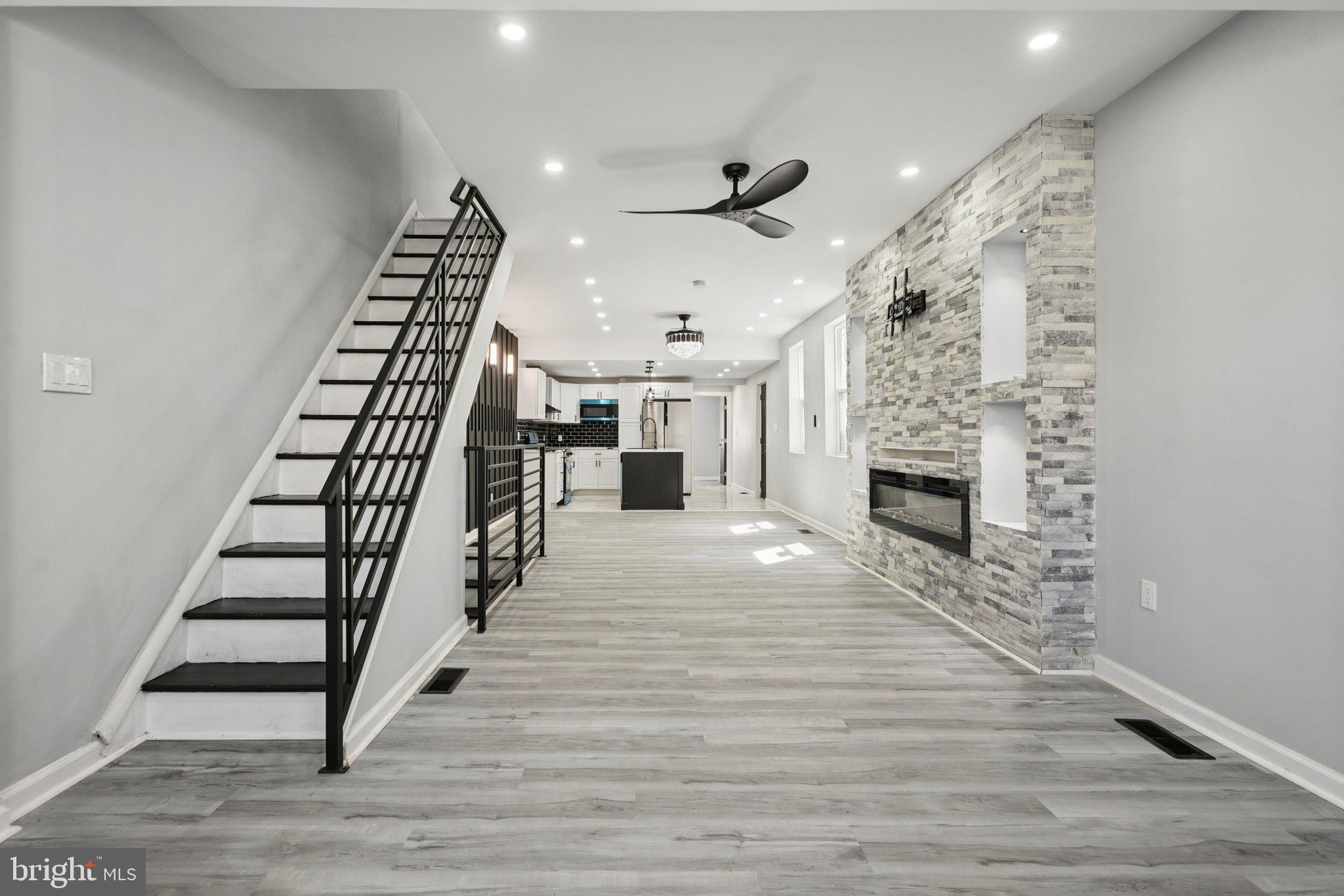 FRANKFORD - Residential