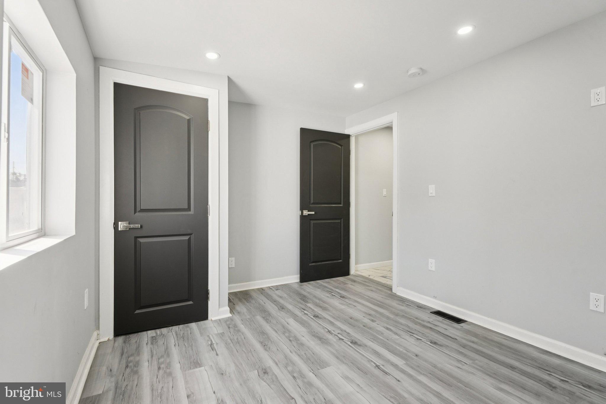 FRANKFORD - Residential