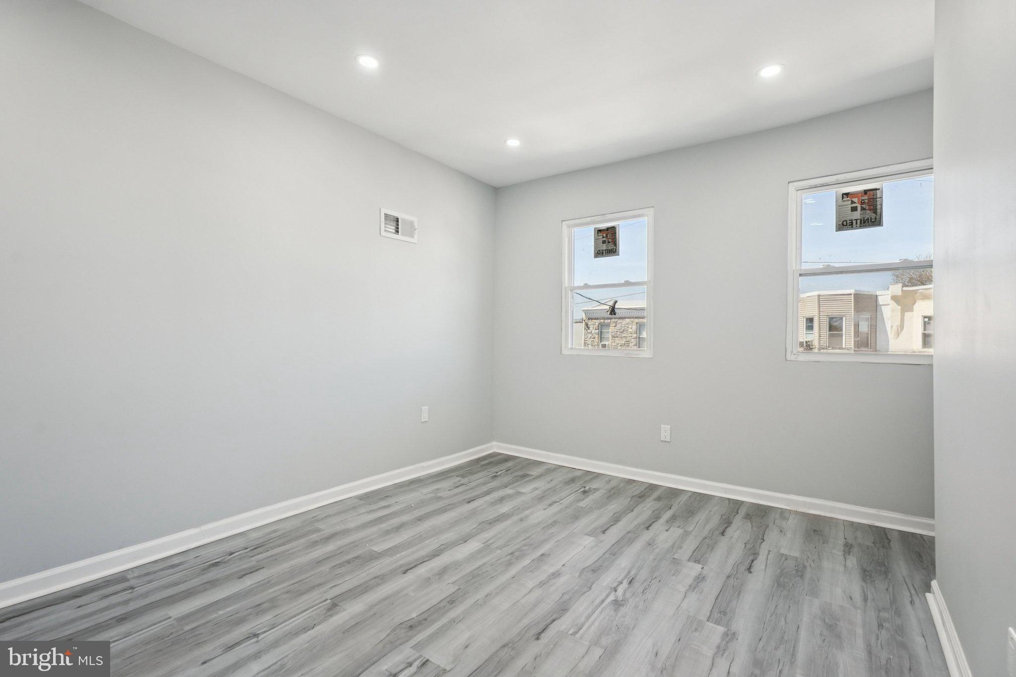 FRANKFORD - Residential