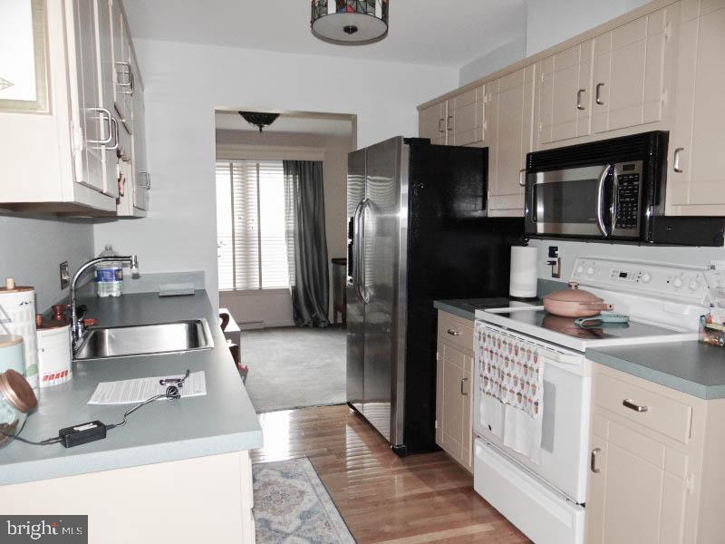 COLDBROOK MEADOWS - Residential