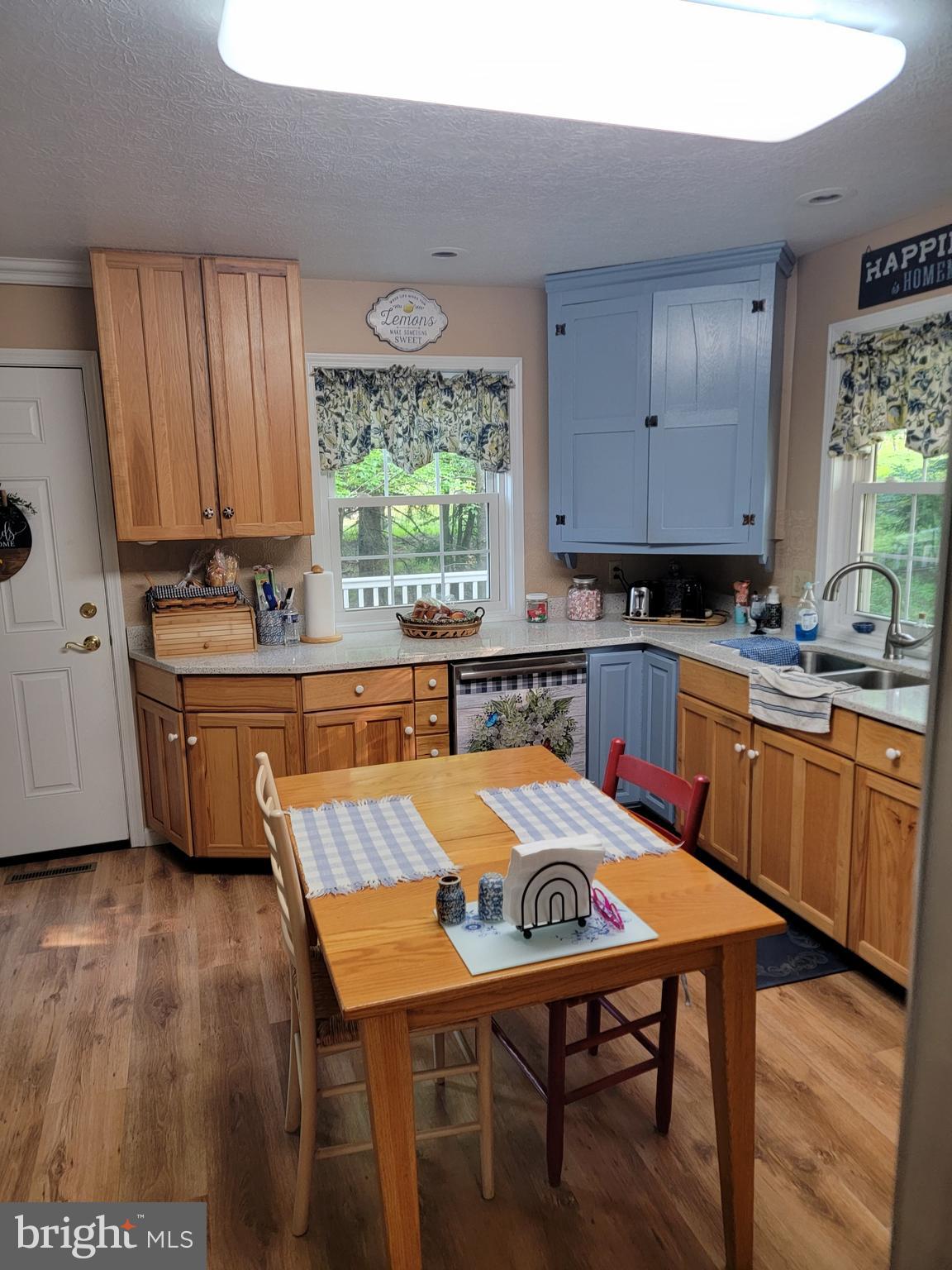 SPRUCE RIDGE - Residential