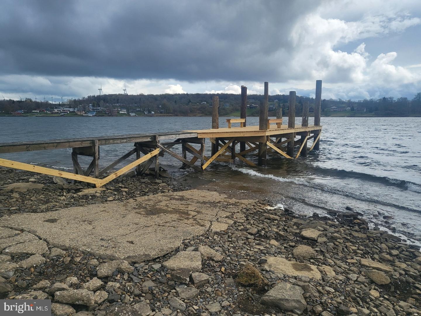 SPRUCE RIDGE - Residential