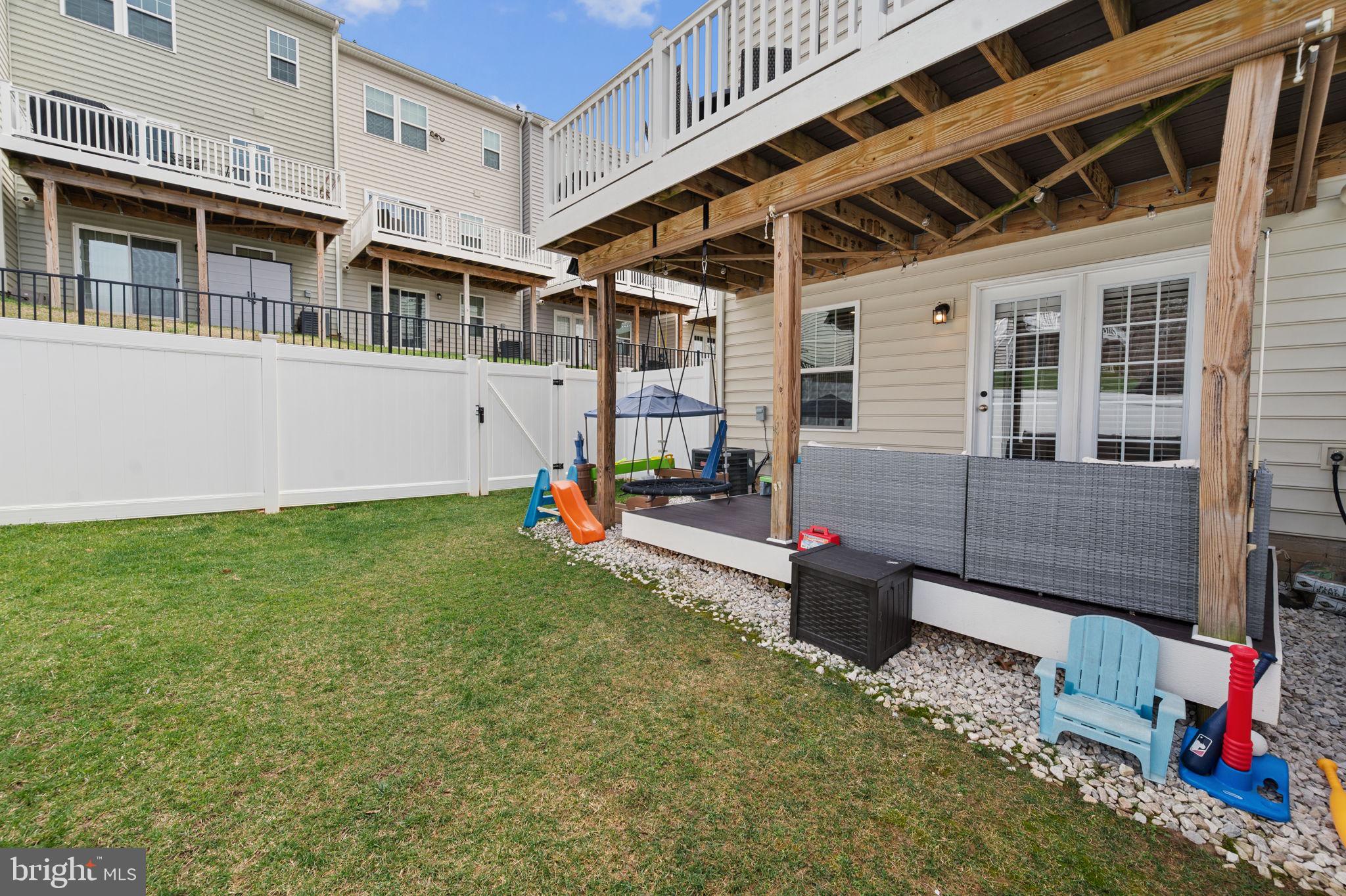 HIGHGATE VILLAGE - Residential