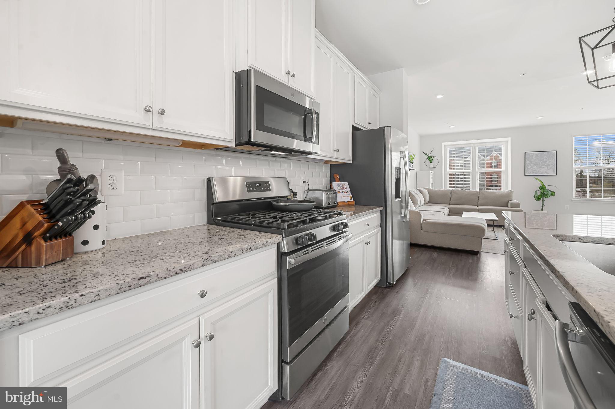 HIGHGATE VILLAGE - Residential