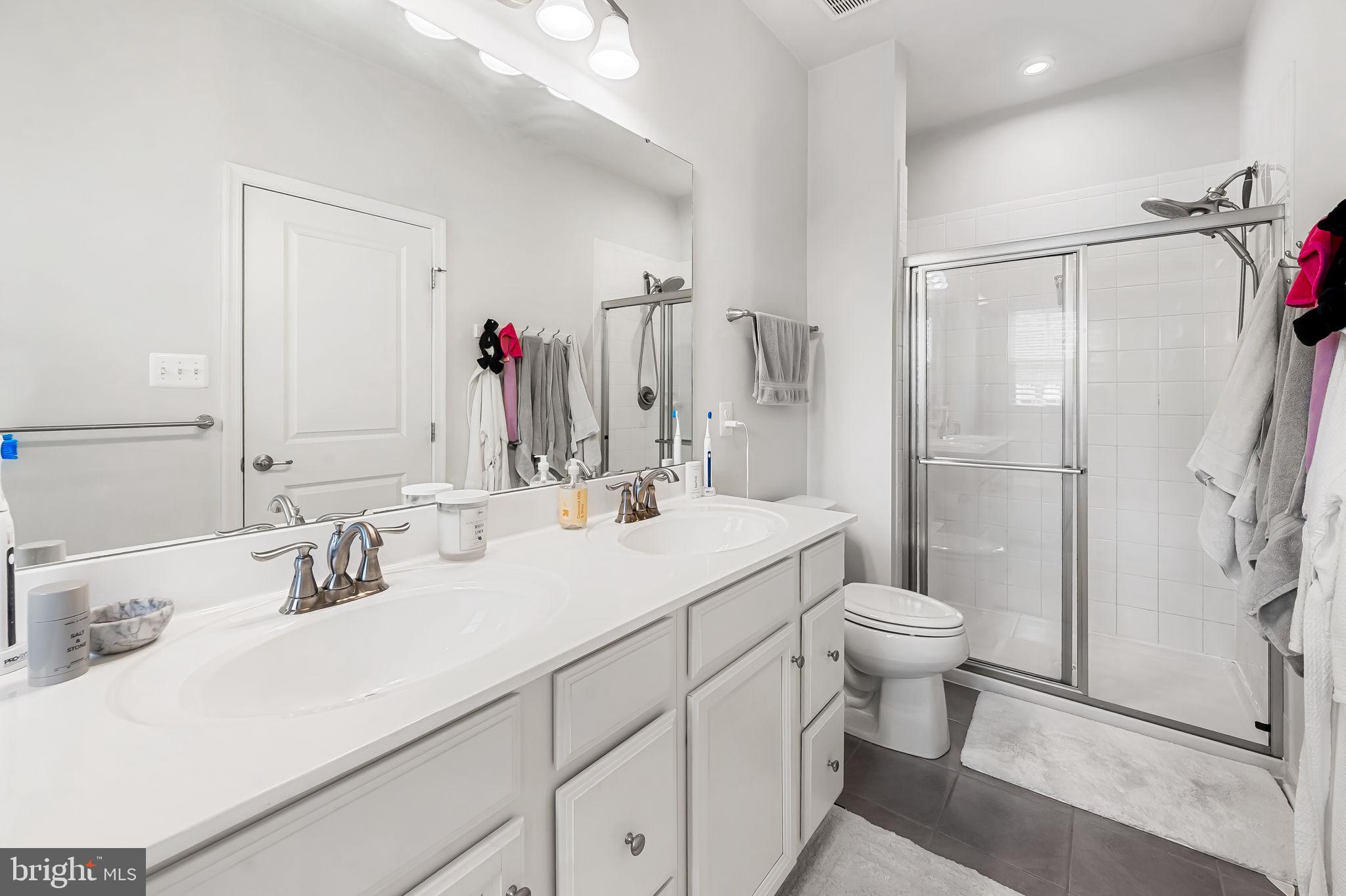 HIGHGATE VILLAGE - Residential