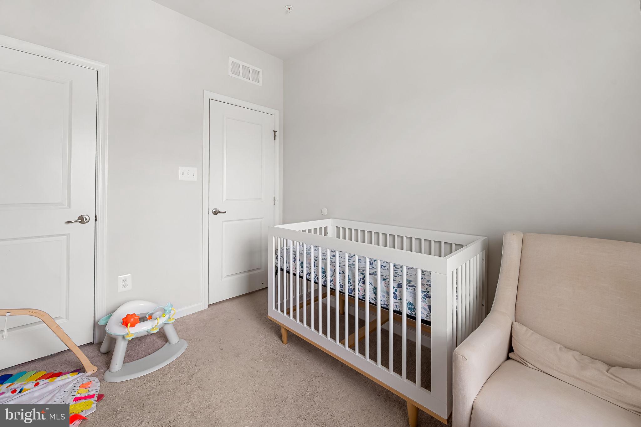 HIGHGATE VILLAGE - Residential