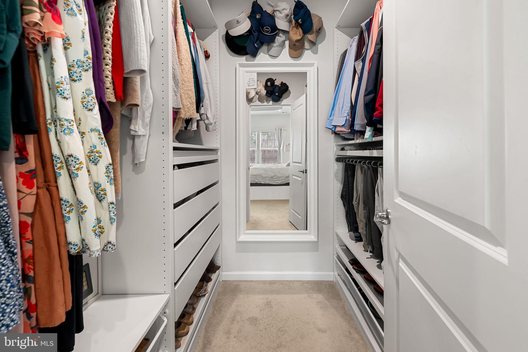 HIGHGATE VILLAGE - Residential