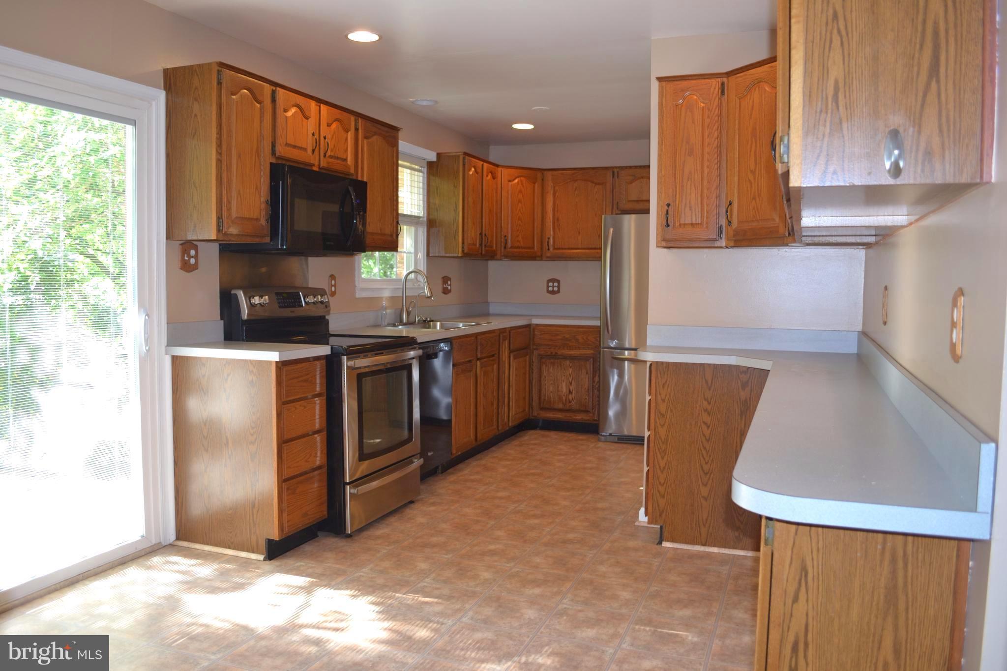 ORANGE HUNT ESTATES - Residential